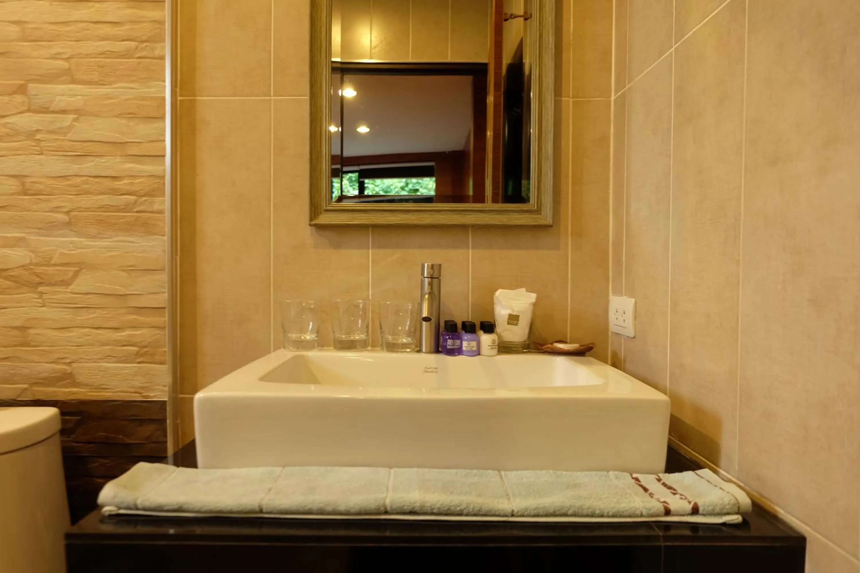 Namtok Sarika Resotel