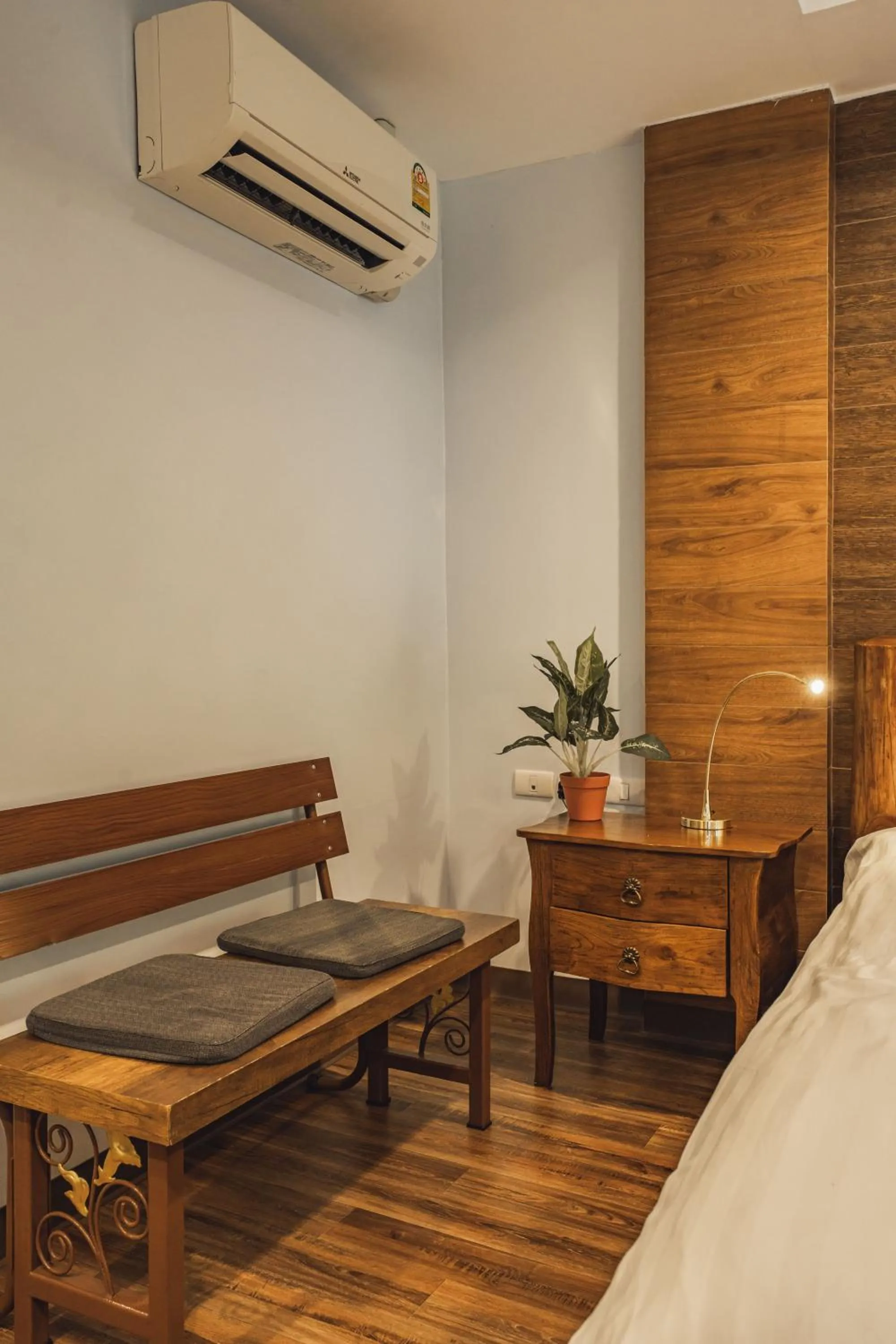 Living room, Bed in Namtok Sarika Resotel