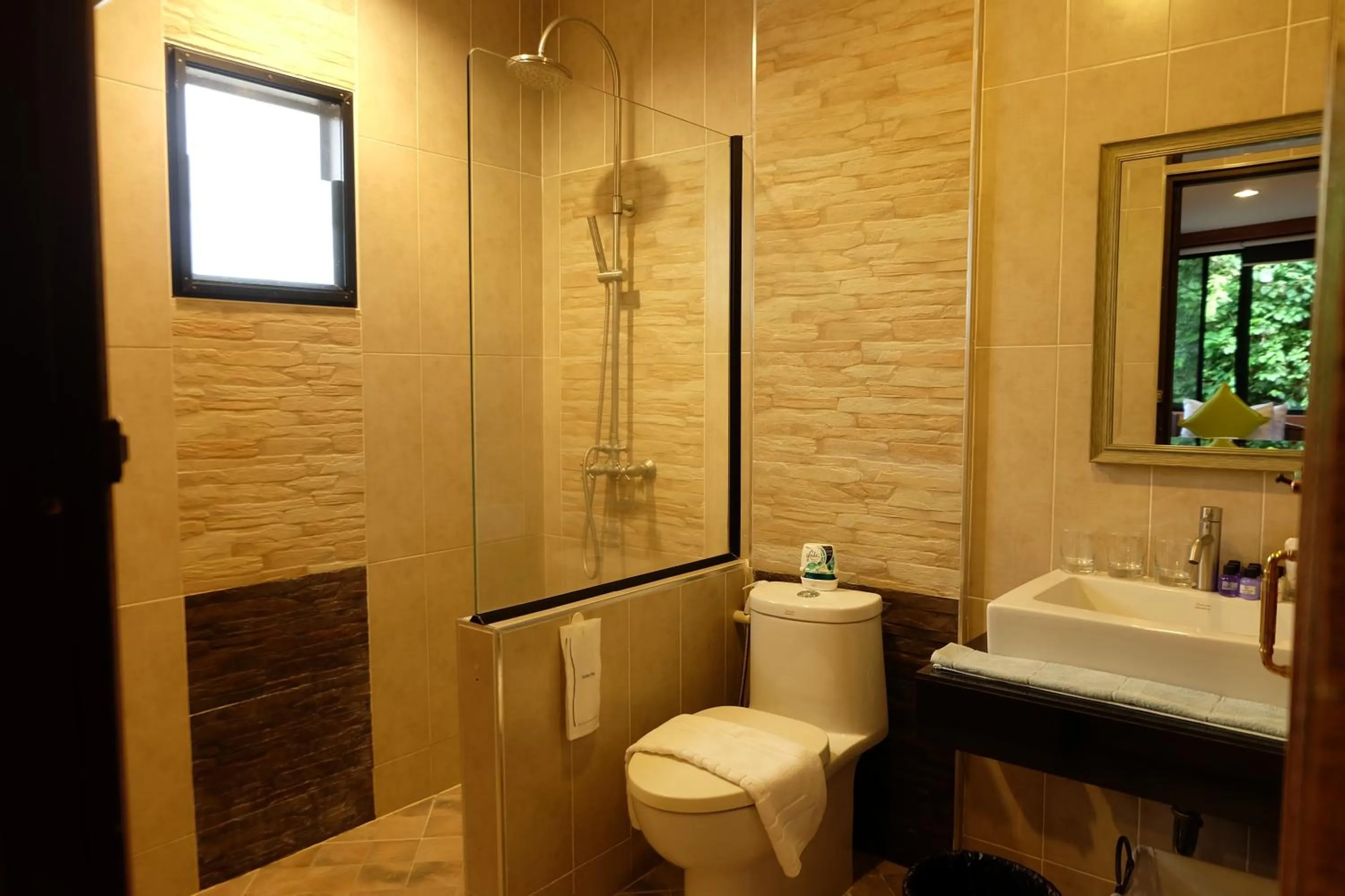 Namtok Sarika Resotel