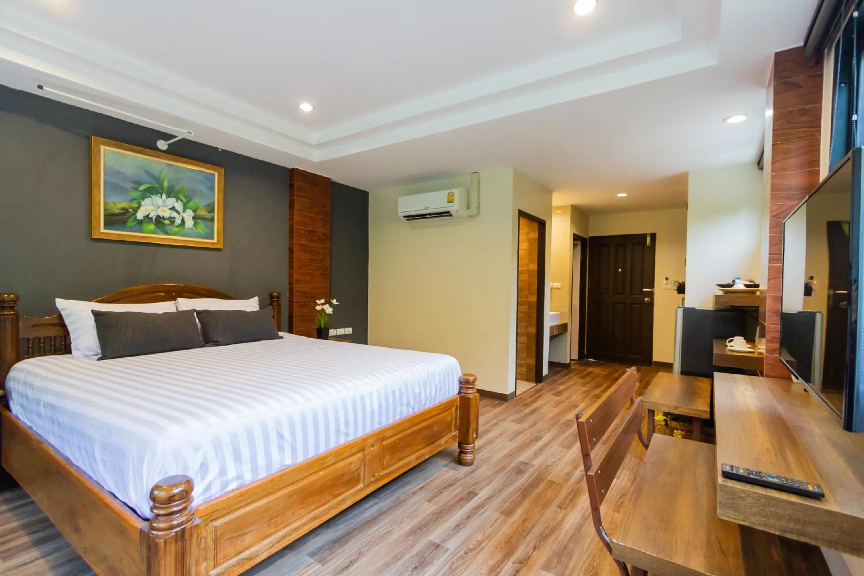 Bed in Namtok Sarika Resotel