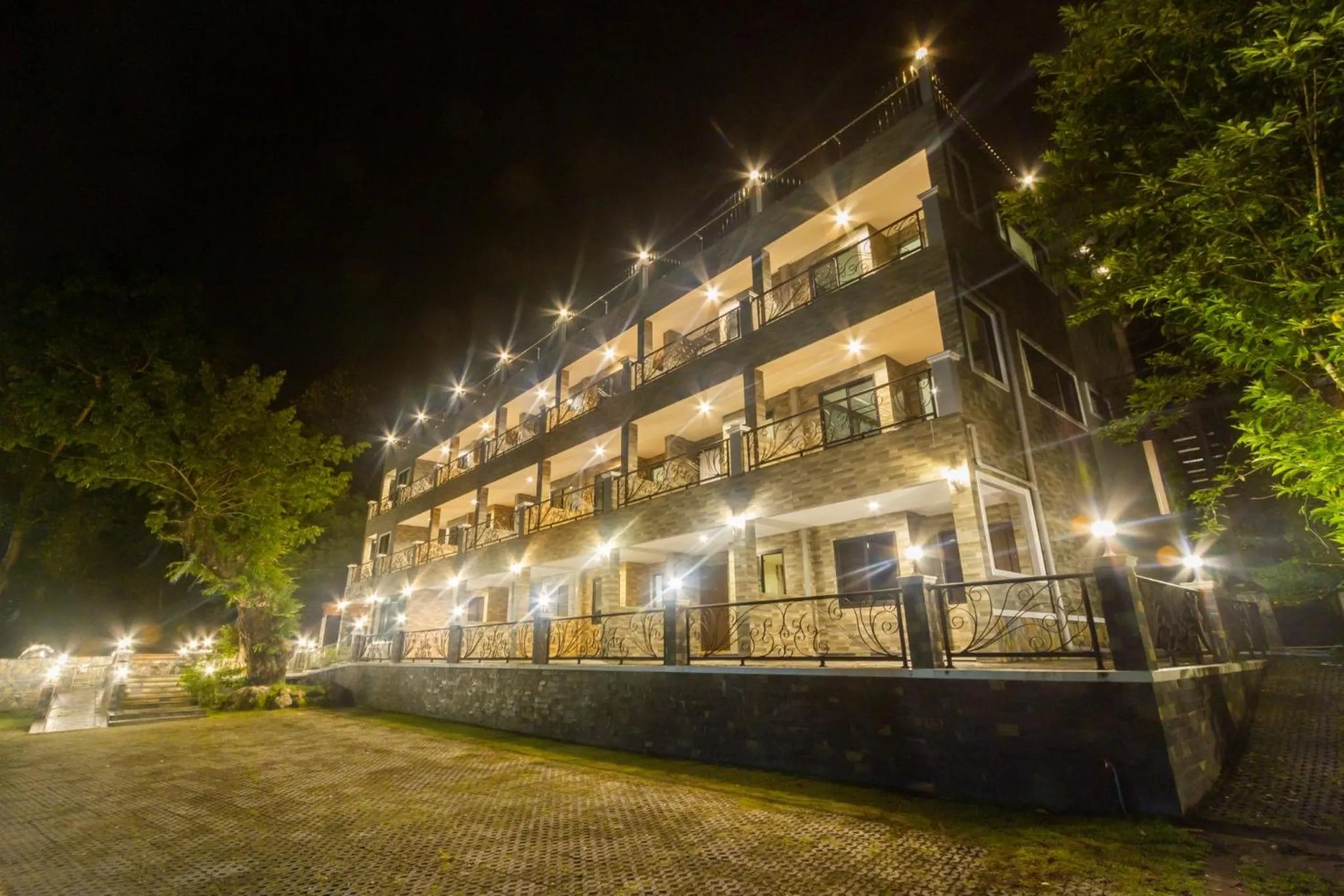 Property building in Namtok Sarika Resotel