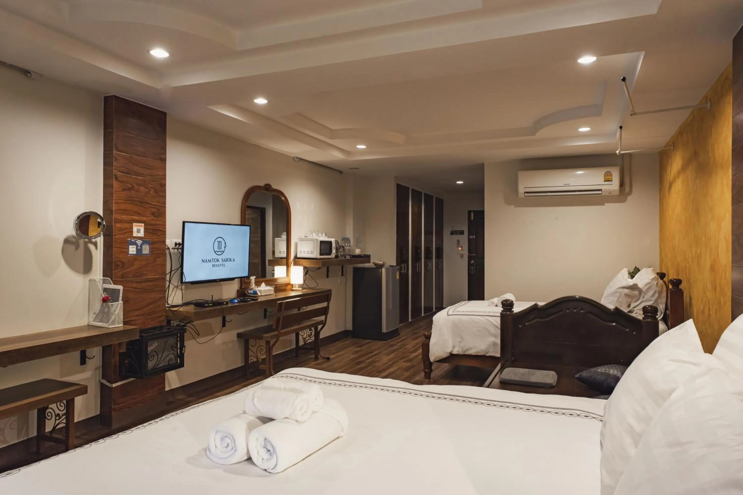 TV and multimedia, Bed in Namtok Sarika Resotel