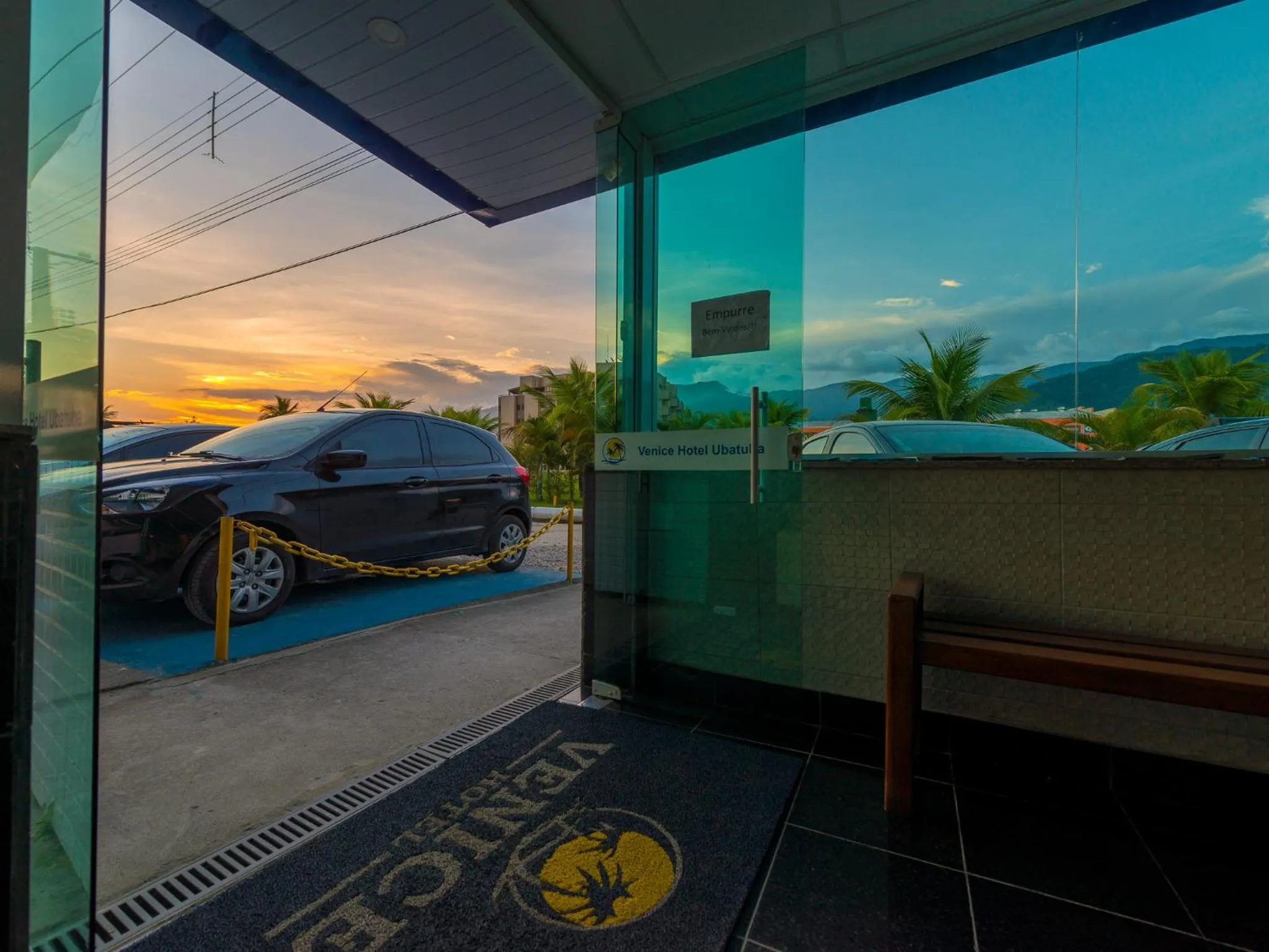 Facade/entrance in Hotel Venice Ubatuba