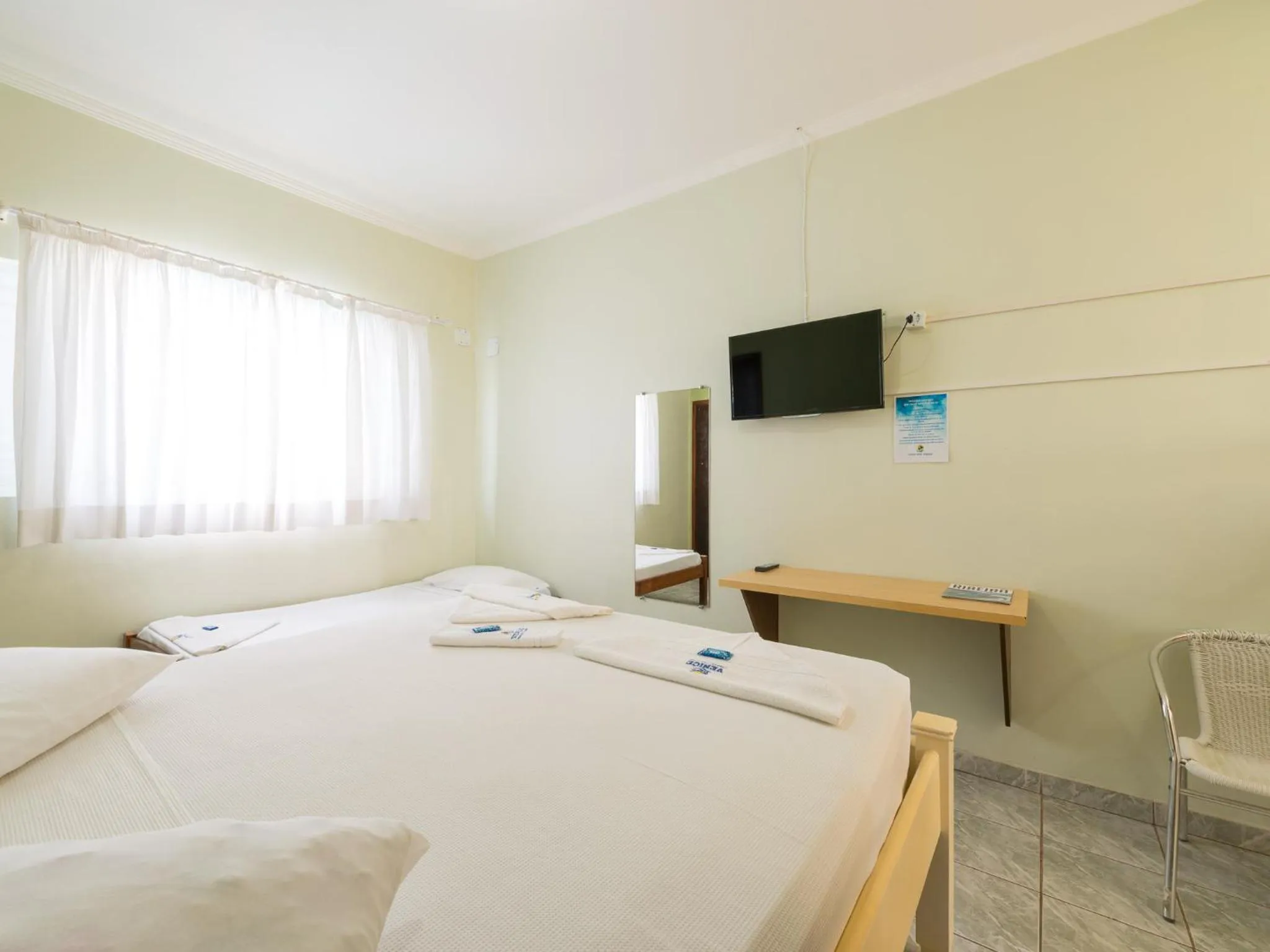 Bedroom, Bed in Hotel Venice Ubatuba