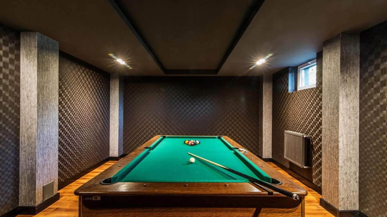 Billiard in Hotel Mazurski Raj