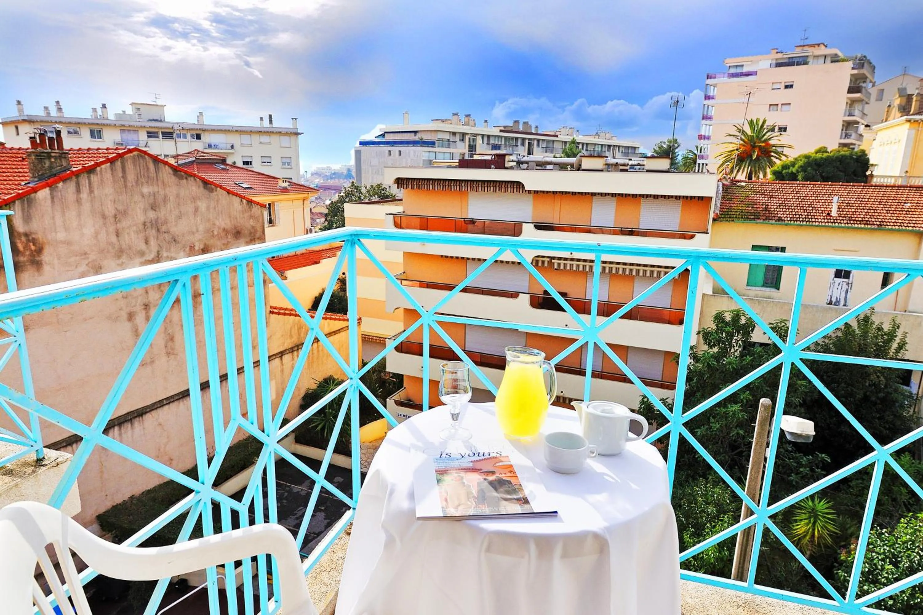 Balcony/Terrace in Residhotel Les Coralynes