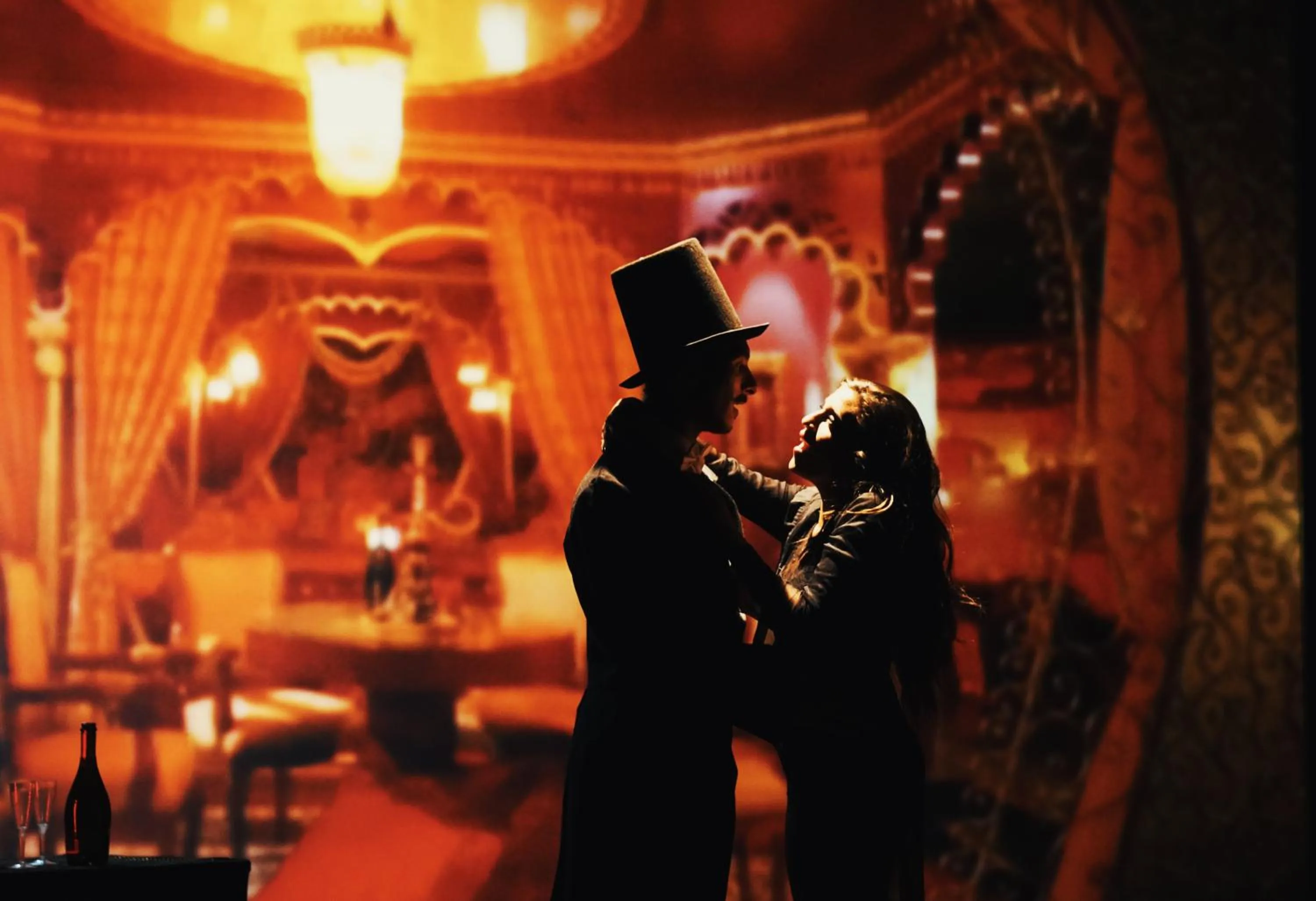 Evening entertainment in Le Cale D'Otranto Beach Resort