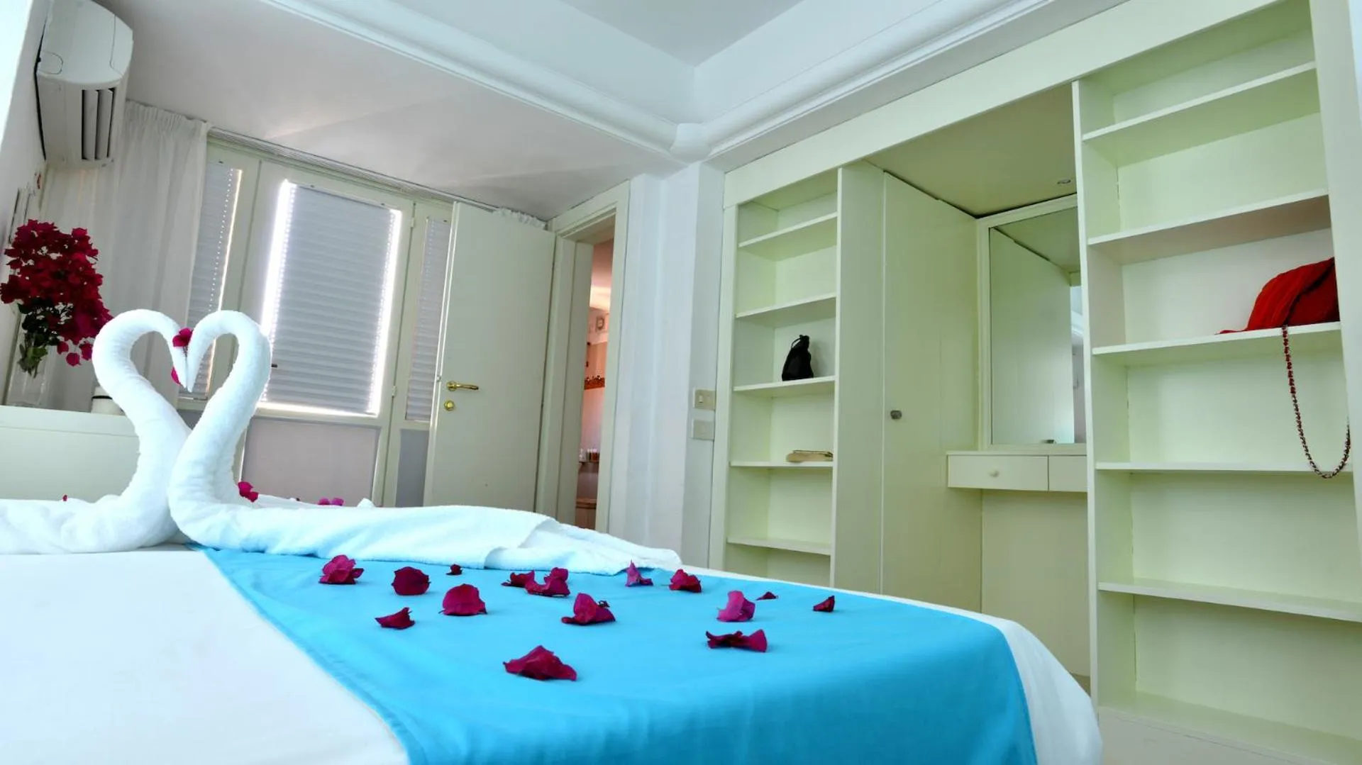 Bedroom, Bed in Le Cale D'Otranto Beach Resort