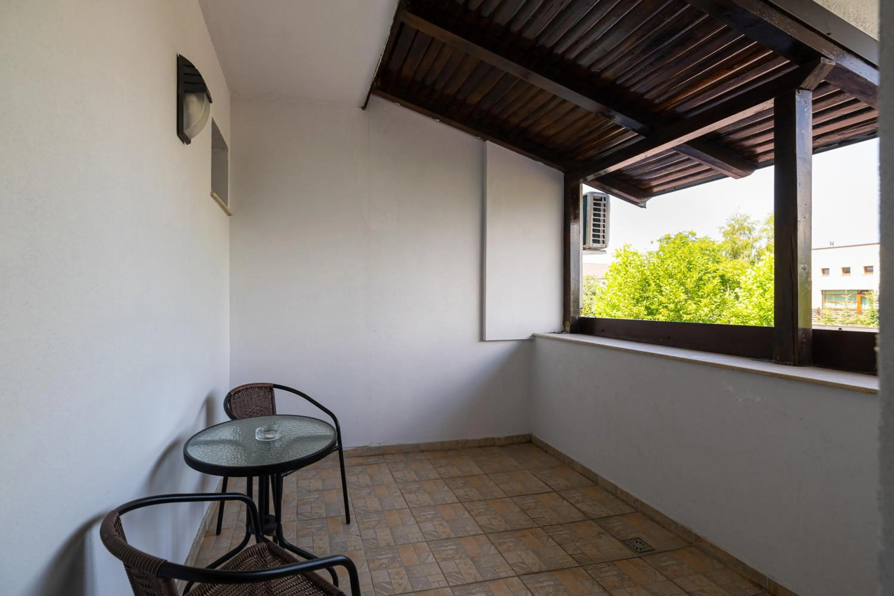 Armonia by Aristocratis