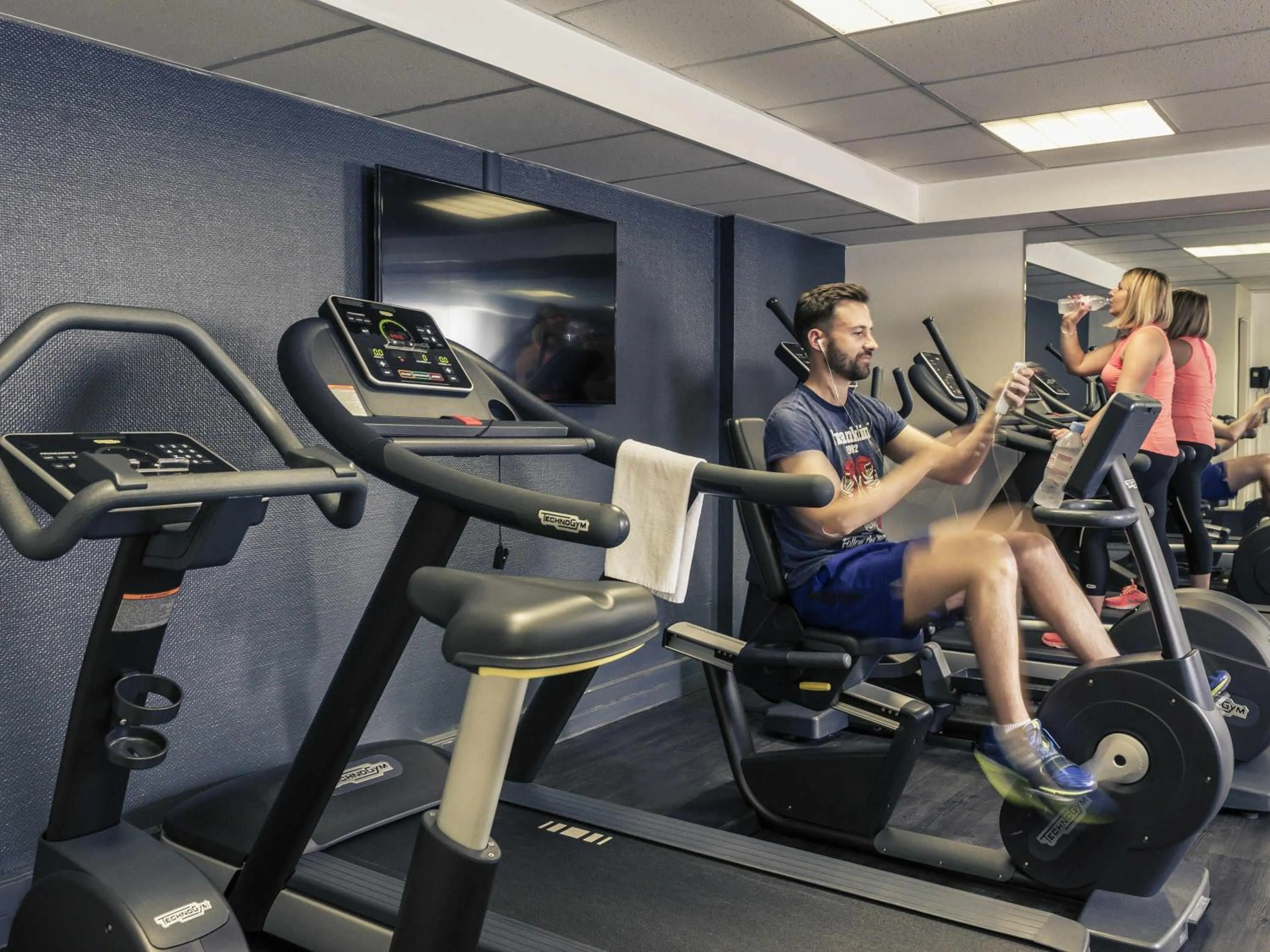 Fitness centre/facilities in Mercure Paris Porte de Pantin