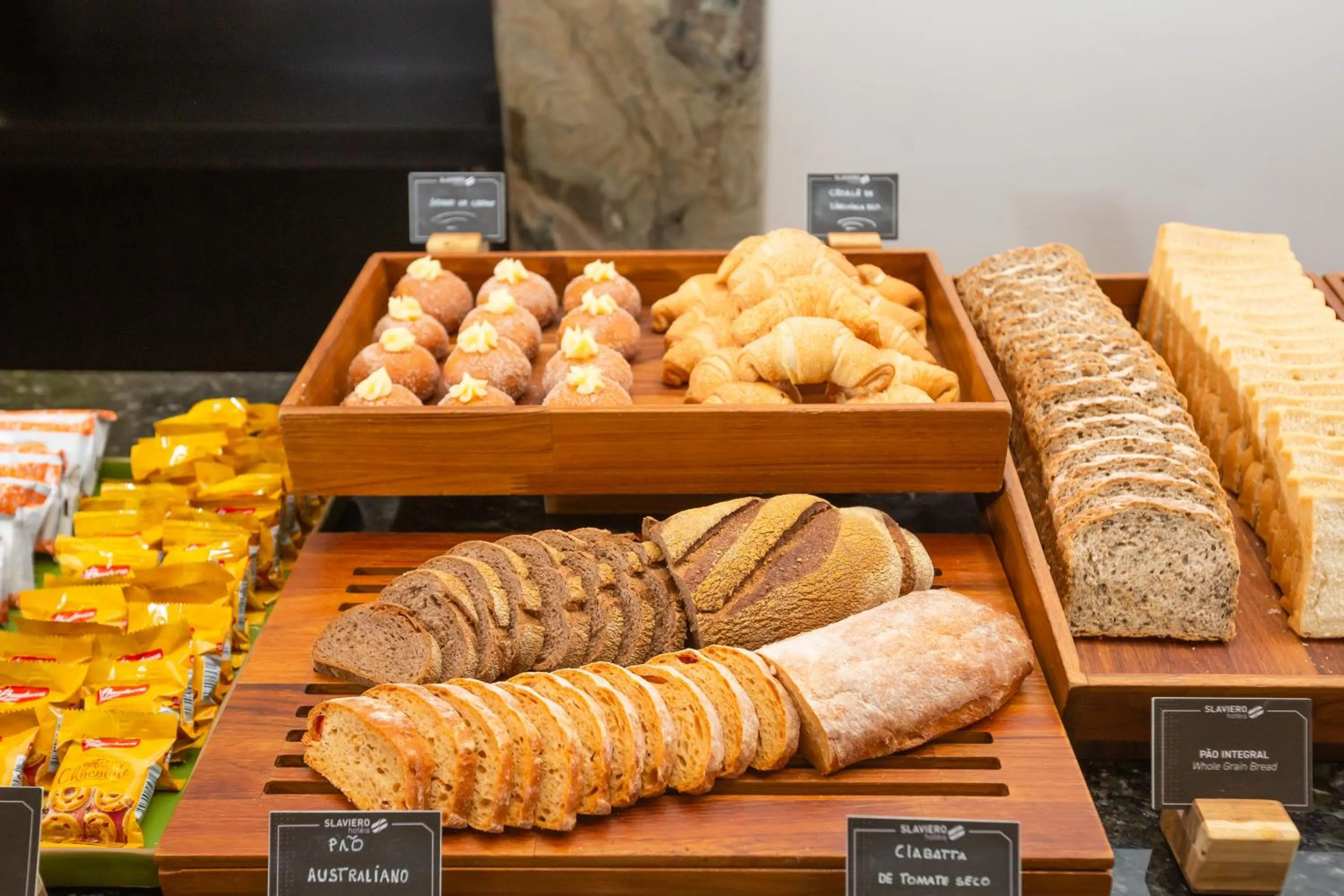 Breakfast in Slaviero Blumenau