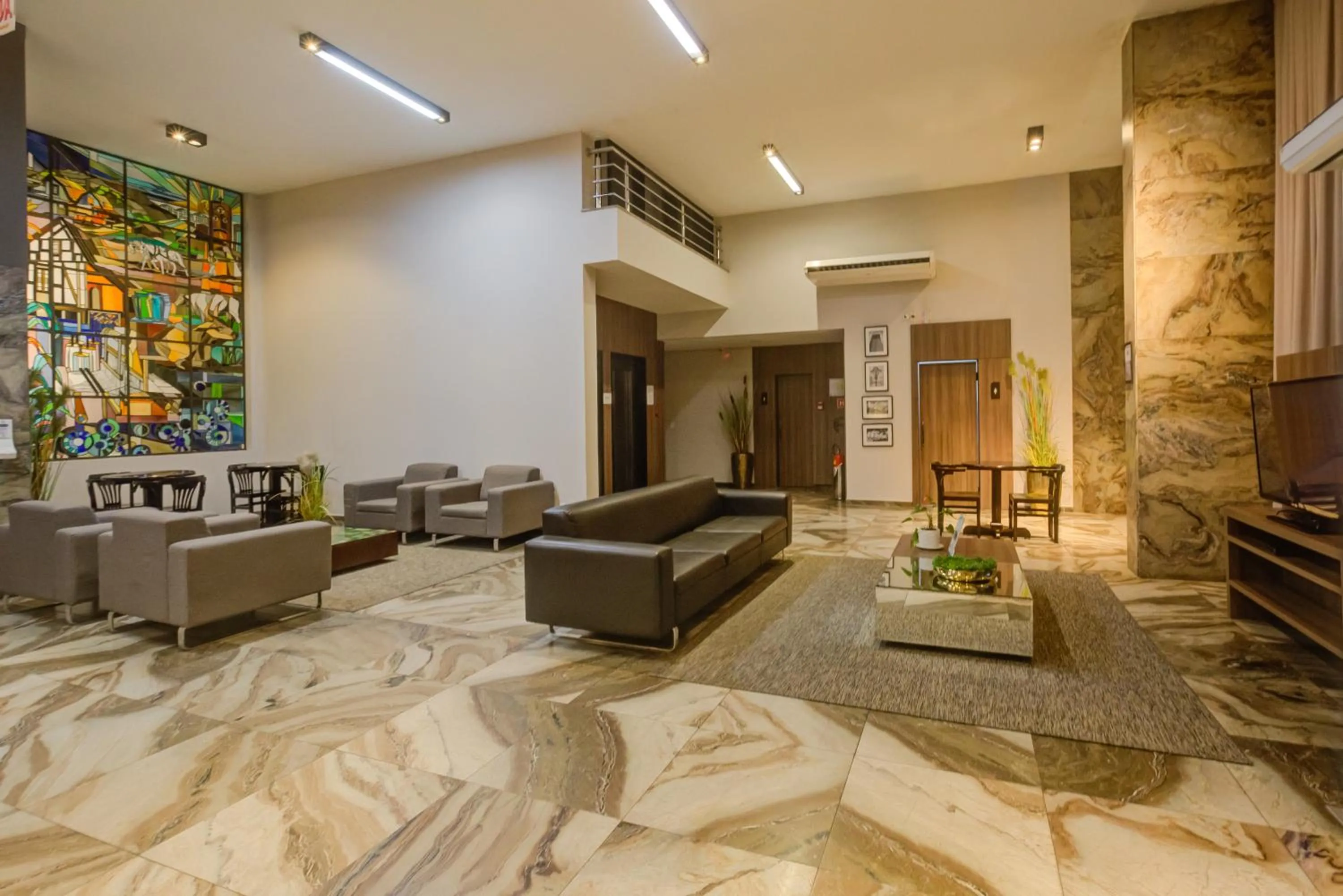 Lobby or reception in Slaviero Blumenau