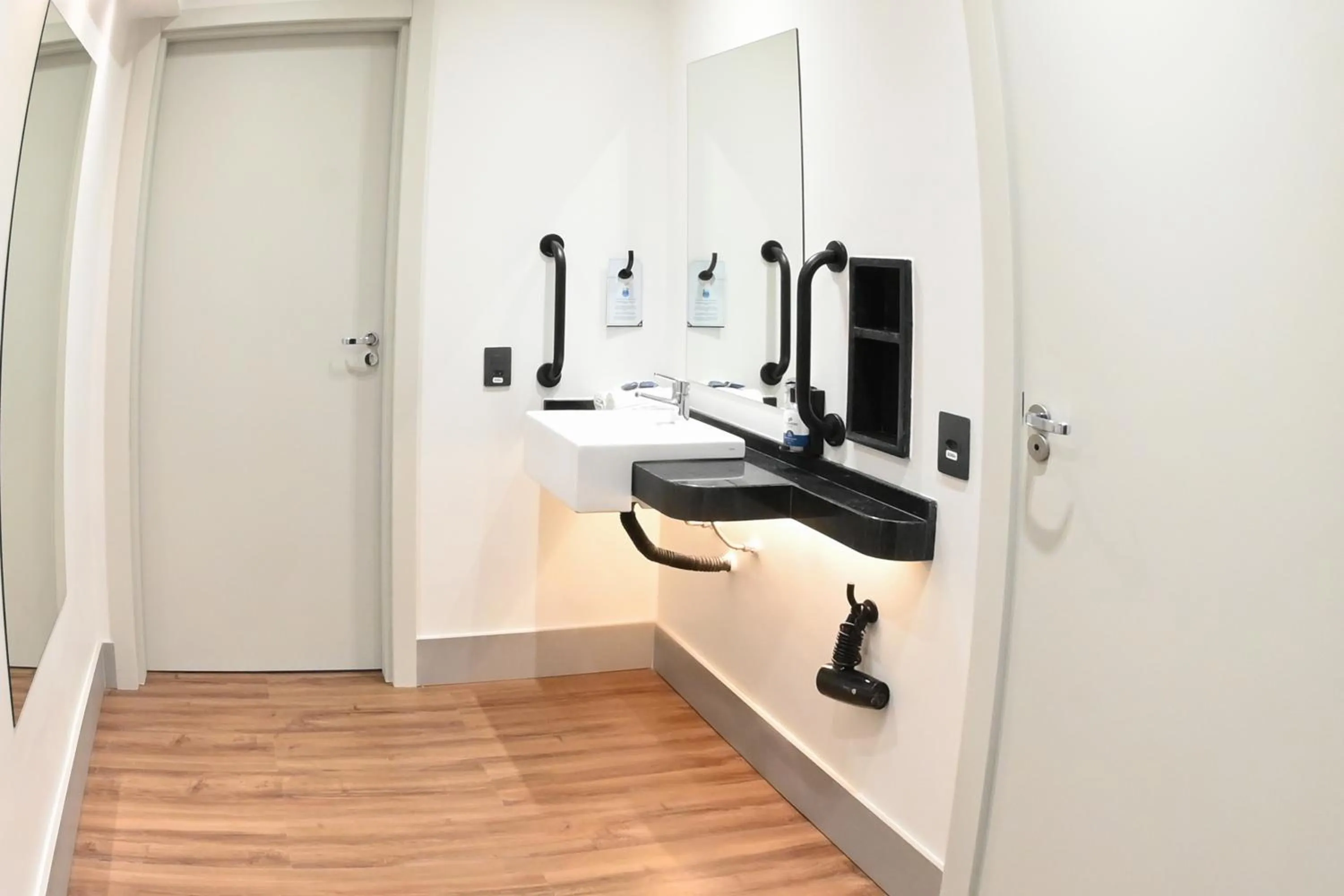 Bathroom in Slaviero Blumenau