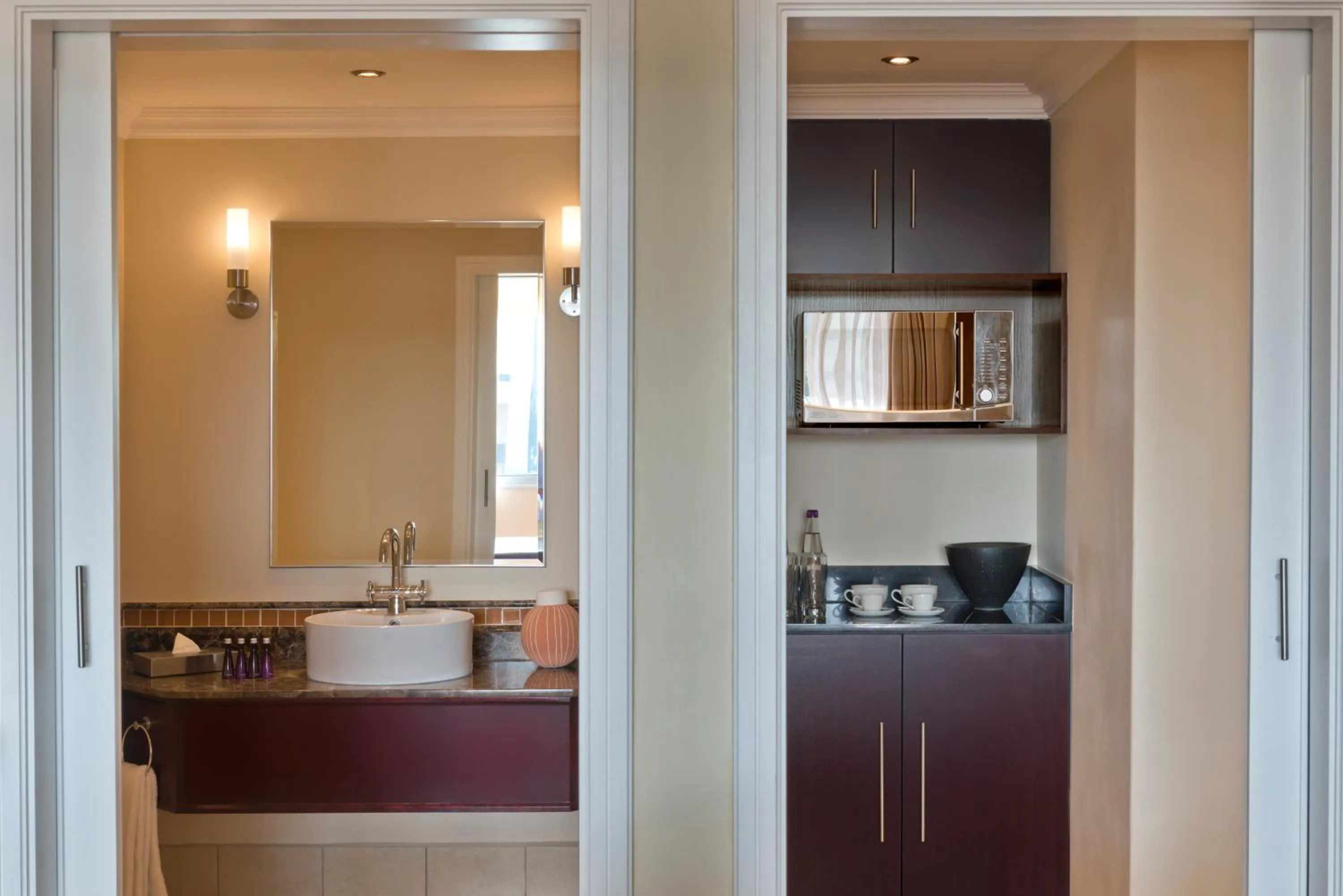 Kitchen or kitchenette in Avani Windhoek Hotel & Casino