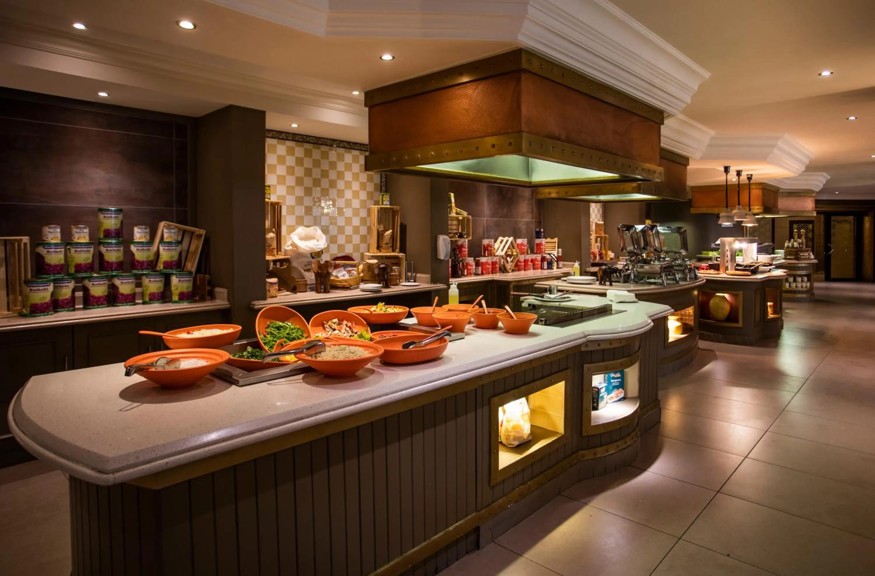 Restaurant/places to eat in Avani Windhoek Hotel & Casino