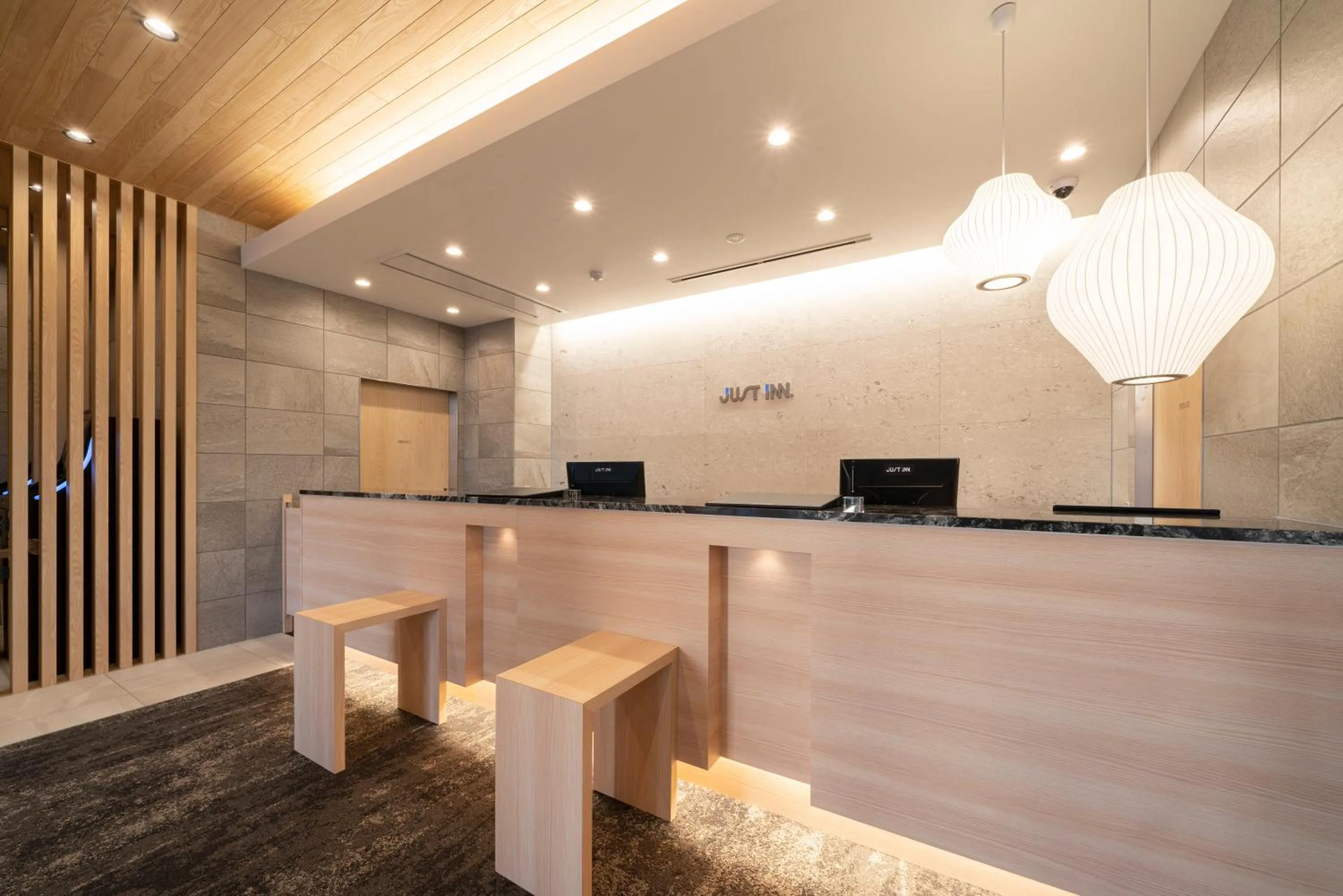 Lobby or reception in Just Inn Matsusaka Station