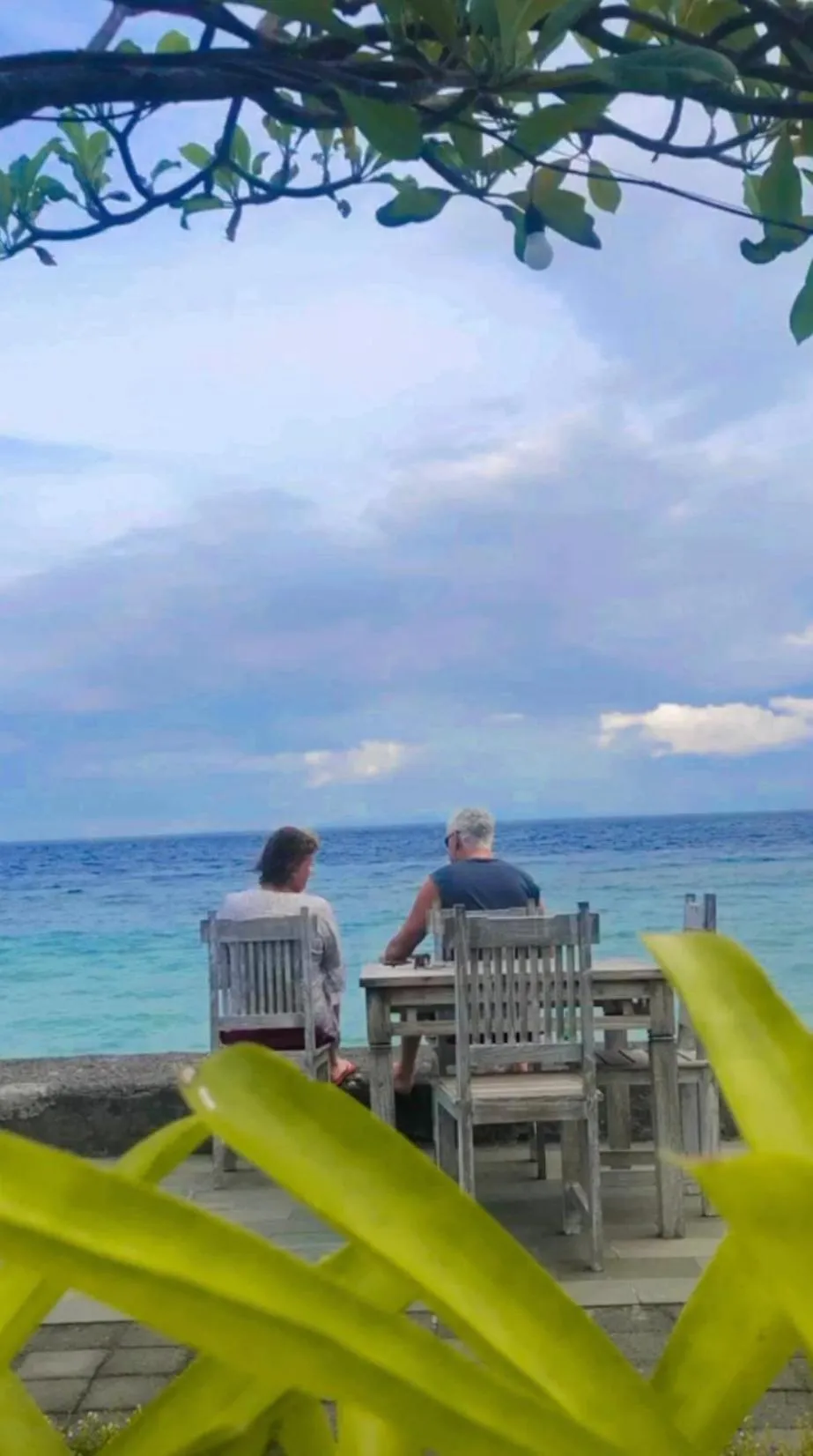 Day in Juan Beach Bungalow