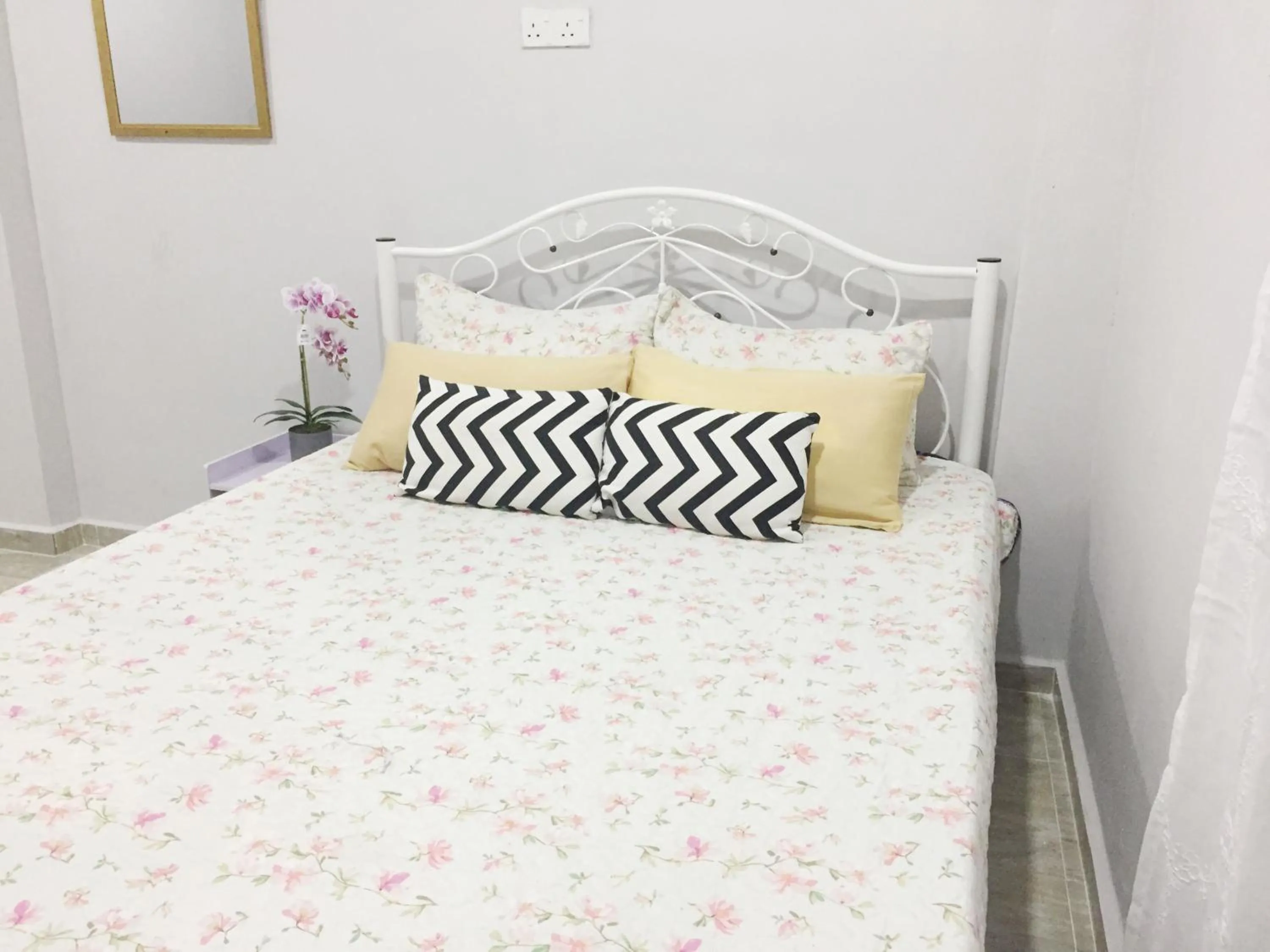 Bed in CASA RIMBAYU GUESTHOUSE CHUKAI