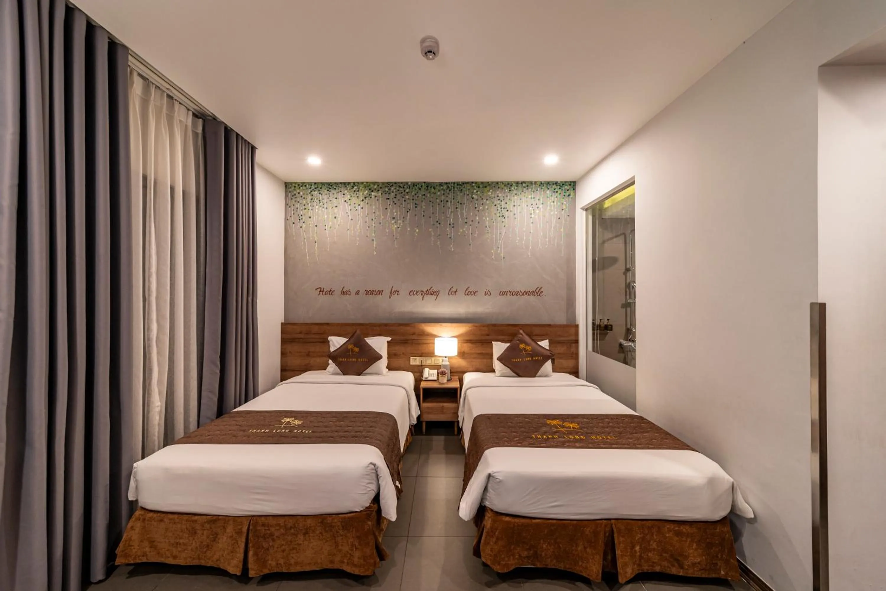 Bed in Thanh Long Hotel - Tra Khuc