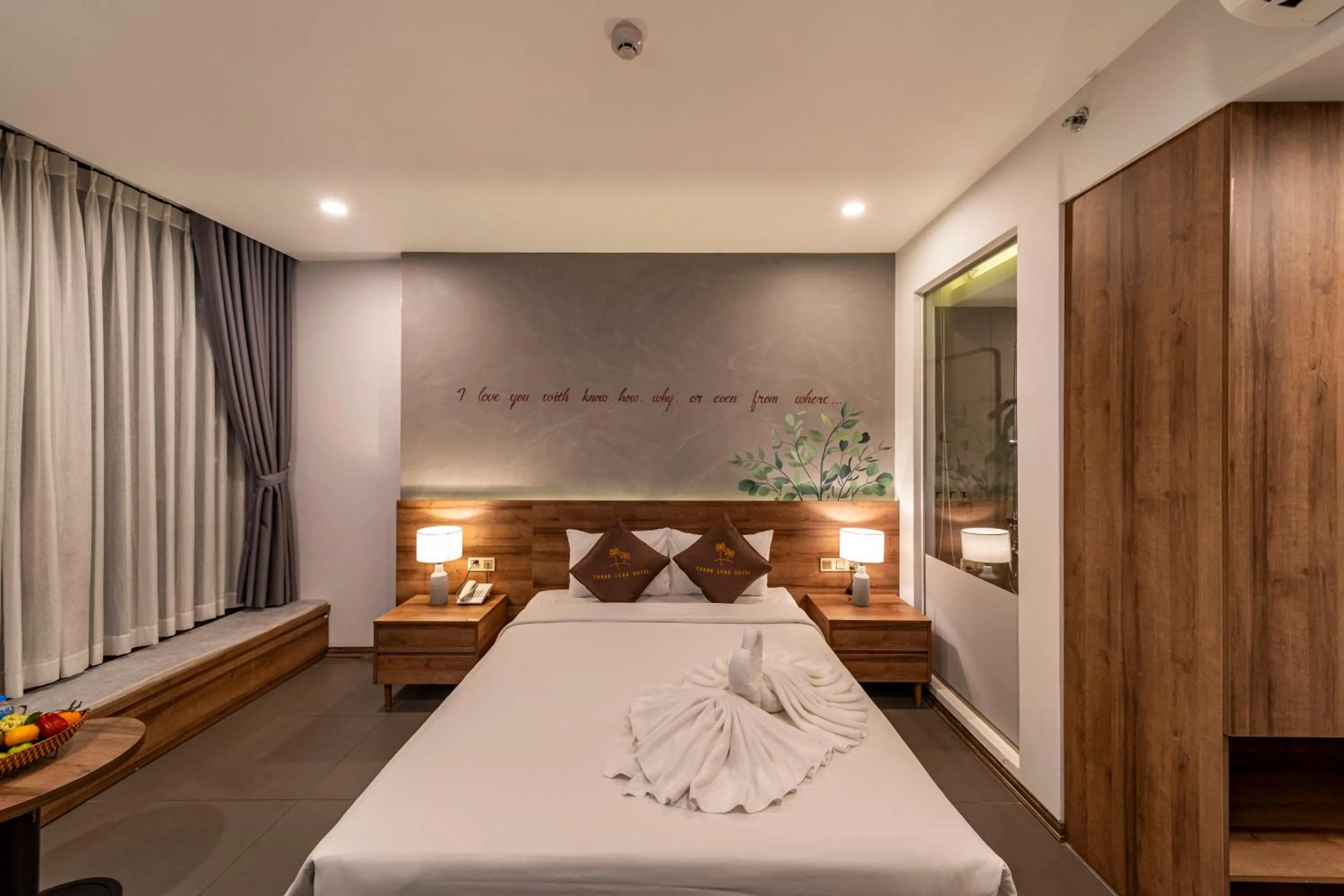 Bed in Thanh Long Hotel - Tra Khuc