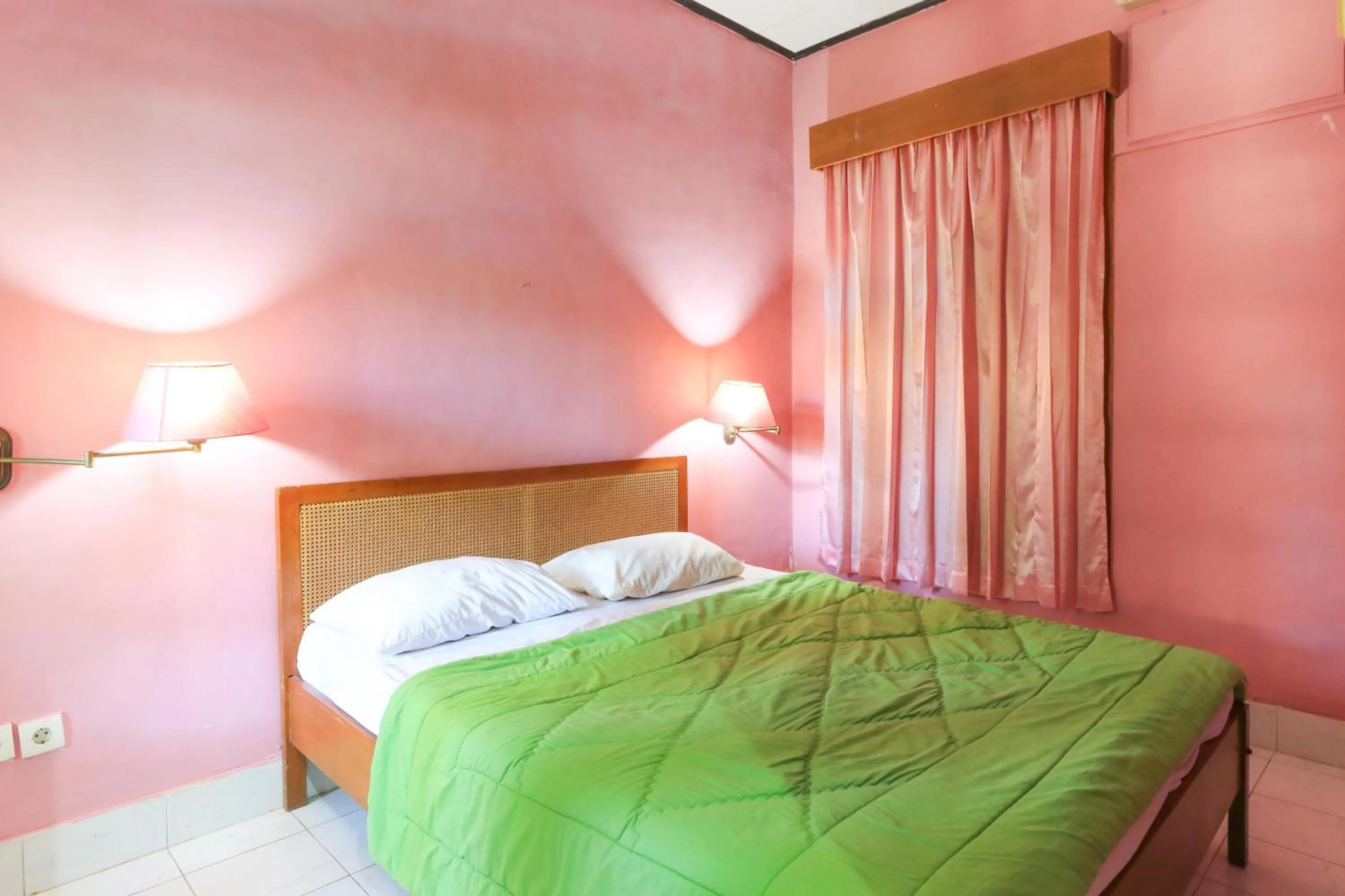 Bedroom, Bed in Sari Bali Resort