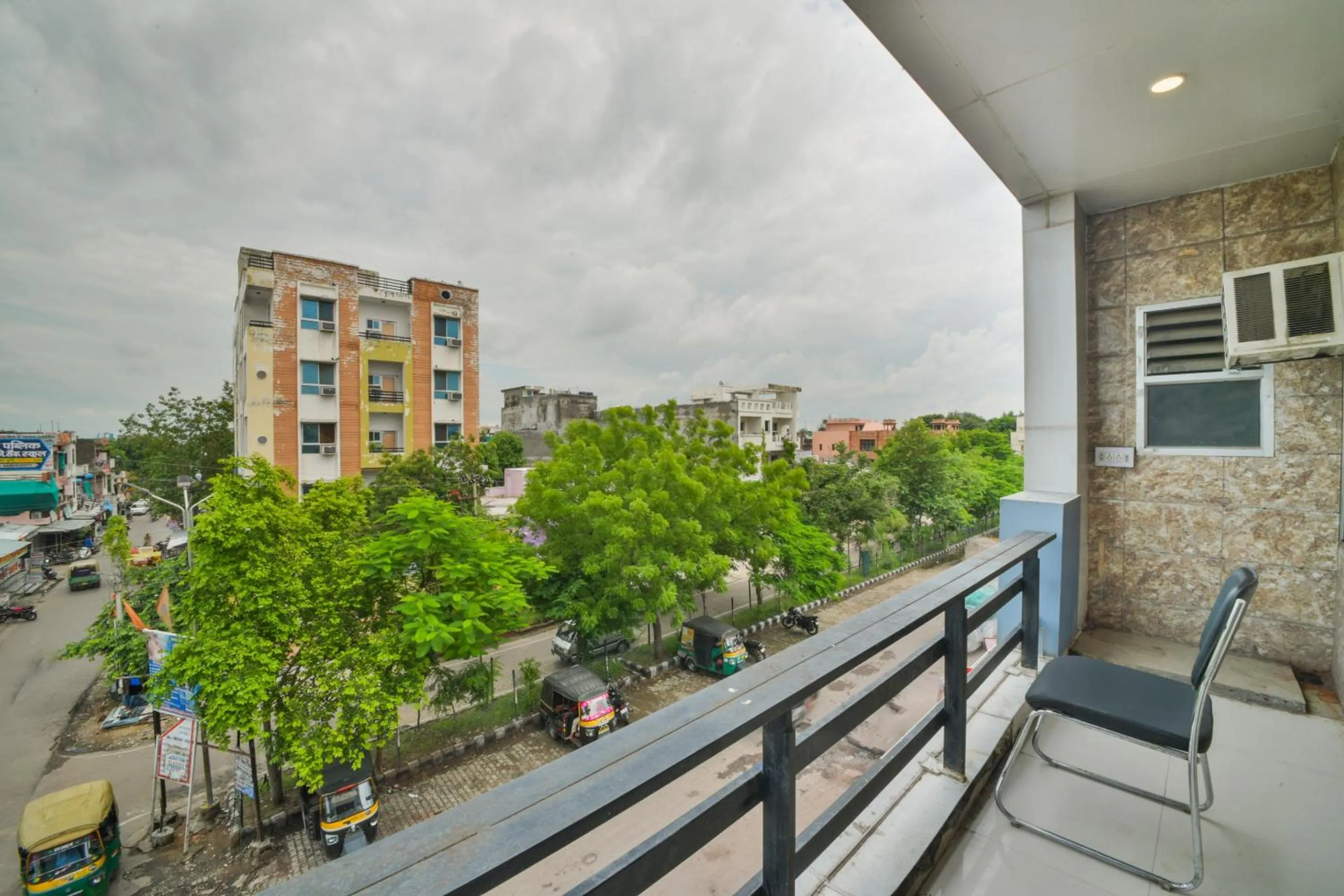 Balcony/Terrace in Hotel O King's Palace