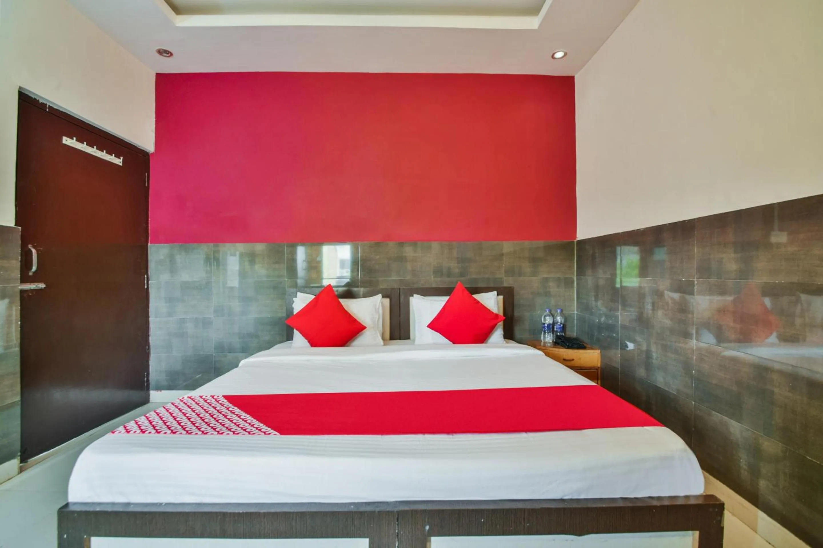 Bedroom in Hotel O King's Palace