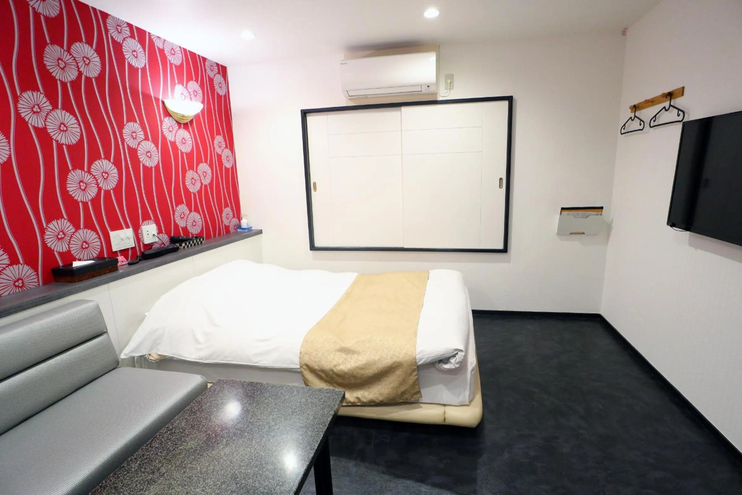 Bed in HOTEL LEX Numazu (Adult Only)