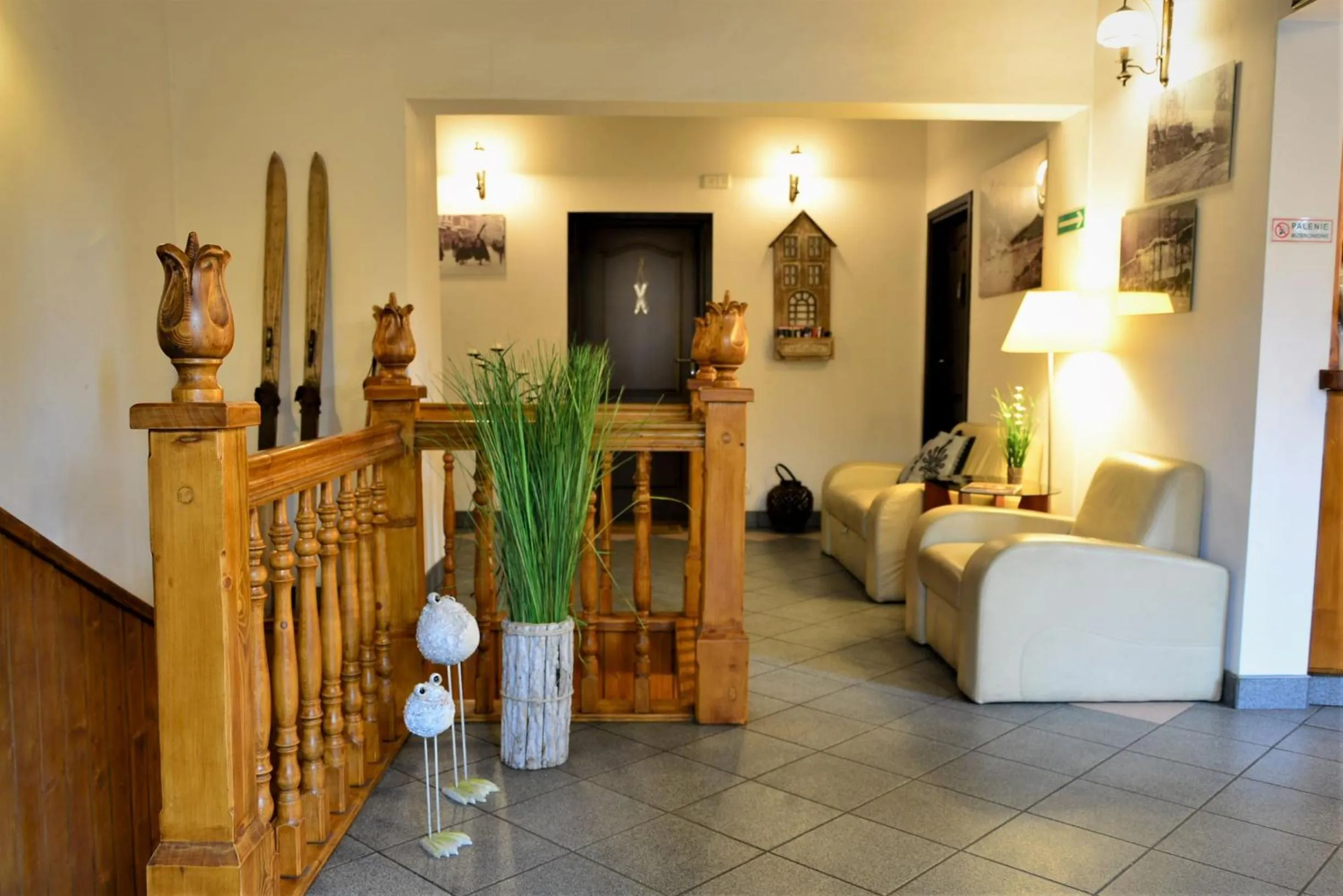 Lobby or reception in Czarna Willa