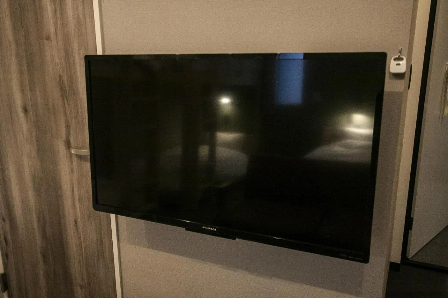 TV and multimedia in Hotel Ekolu