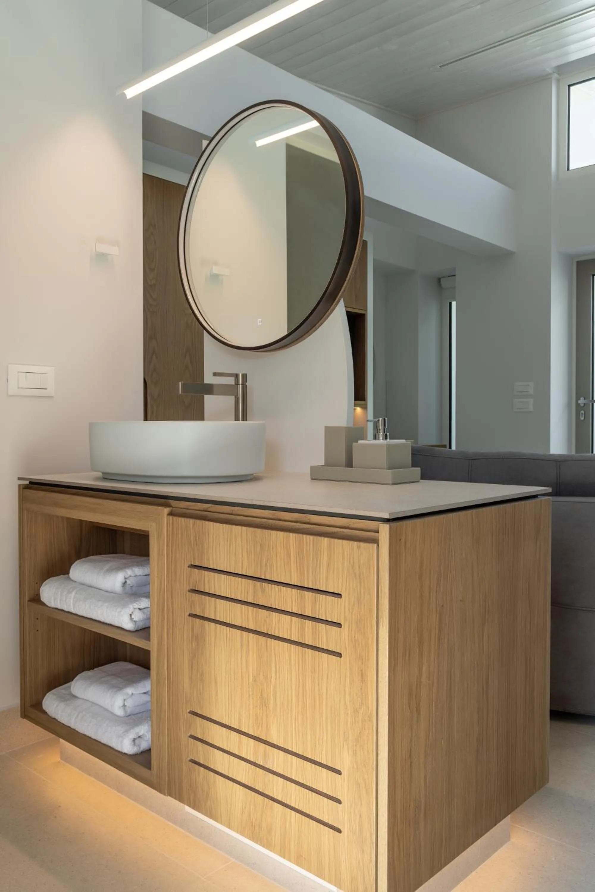 Bedroom in Flisvos Royal Hotel & Suites