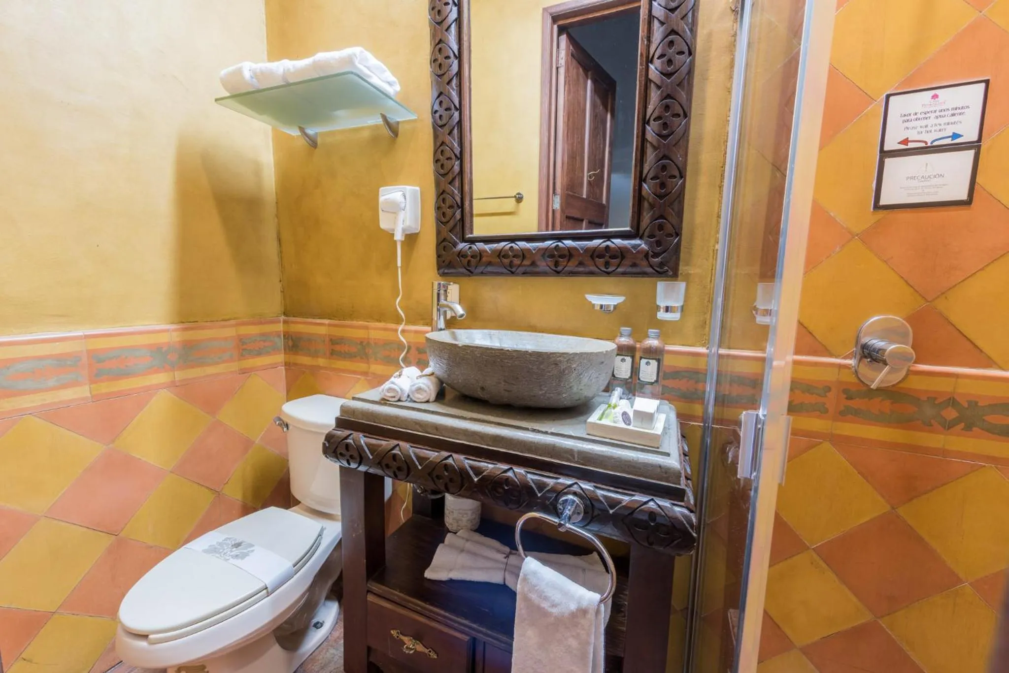 Bathroom in Casa Pedro Loza