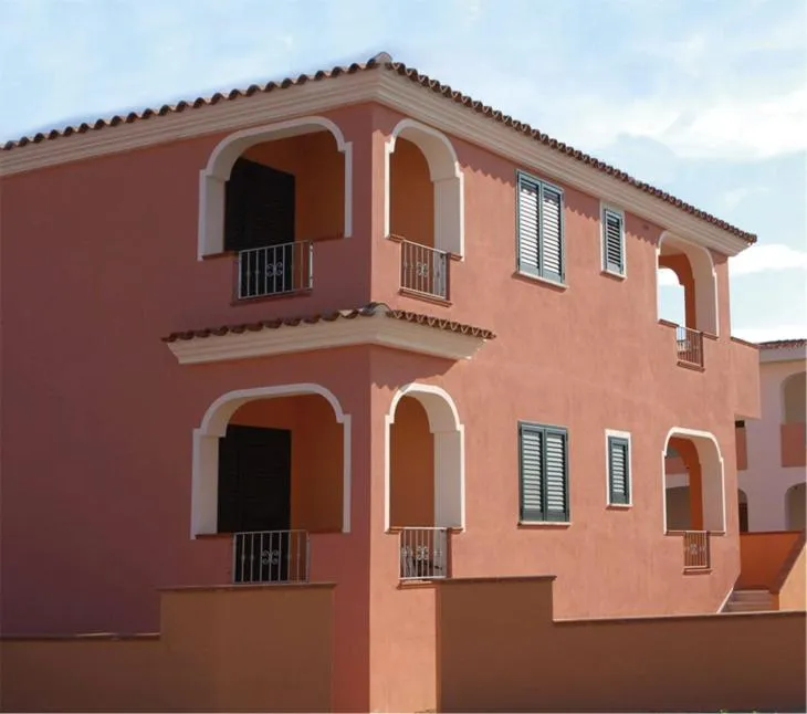 Property building in Appartamenti Le Ginestre e Gli Oleandri