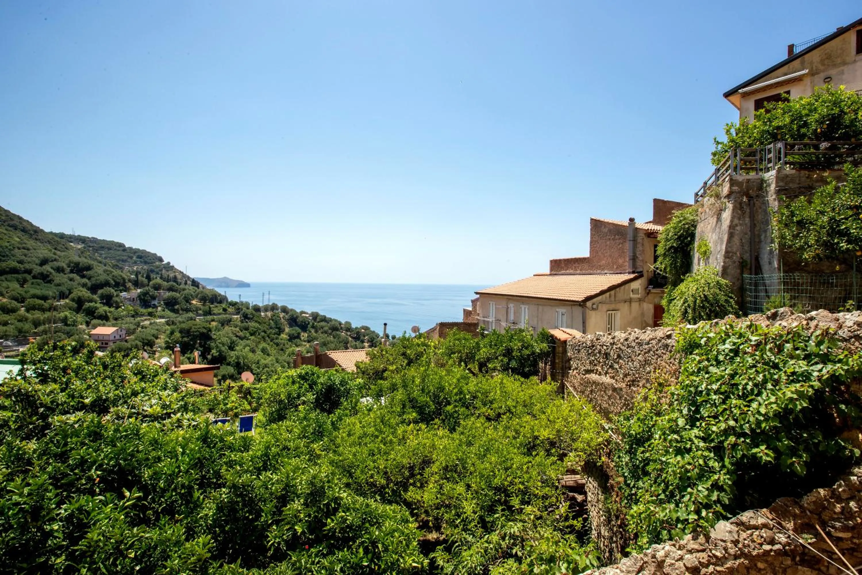 Garden in La Casa sul Blu Albergo Diffuso