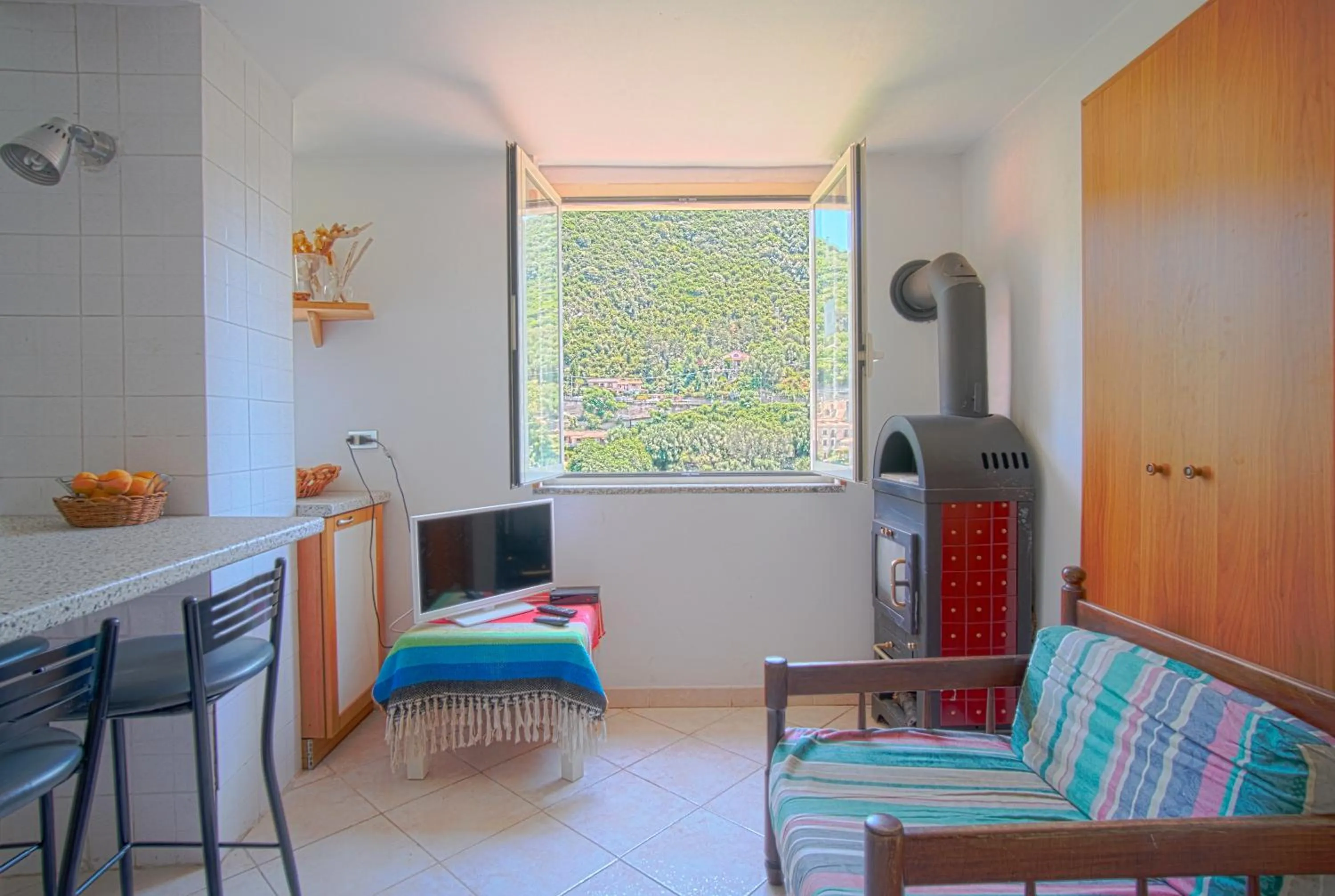 TV and multimedia in La Casa sul Blu Albergo Diffuso