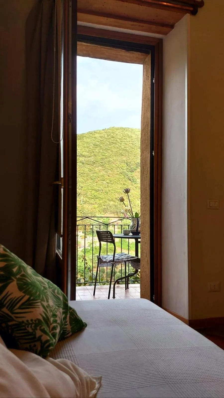 View (from property/room), Bed in La Casa sul Blu Albergo Diffuso