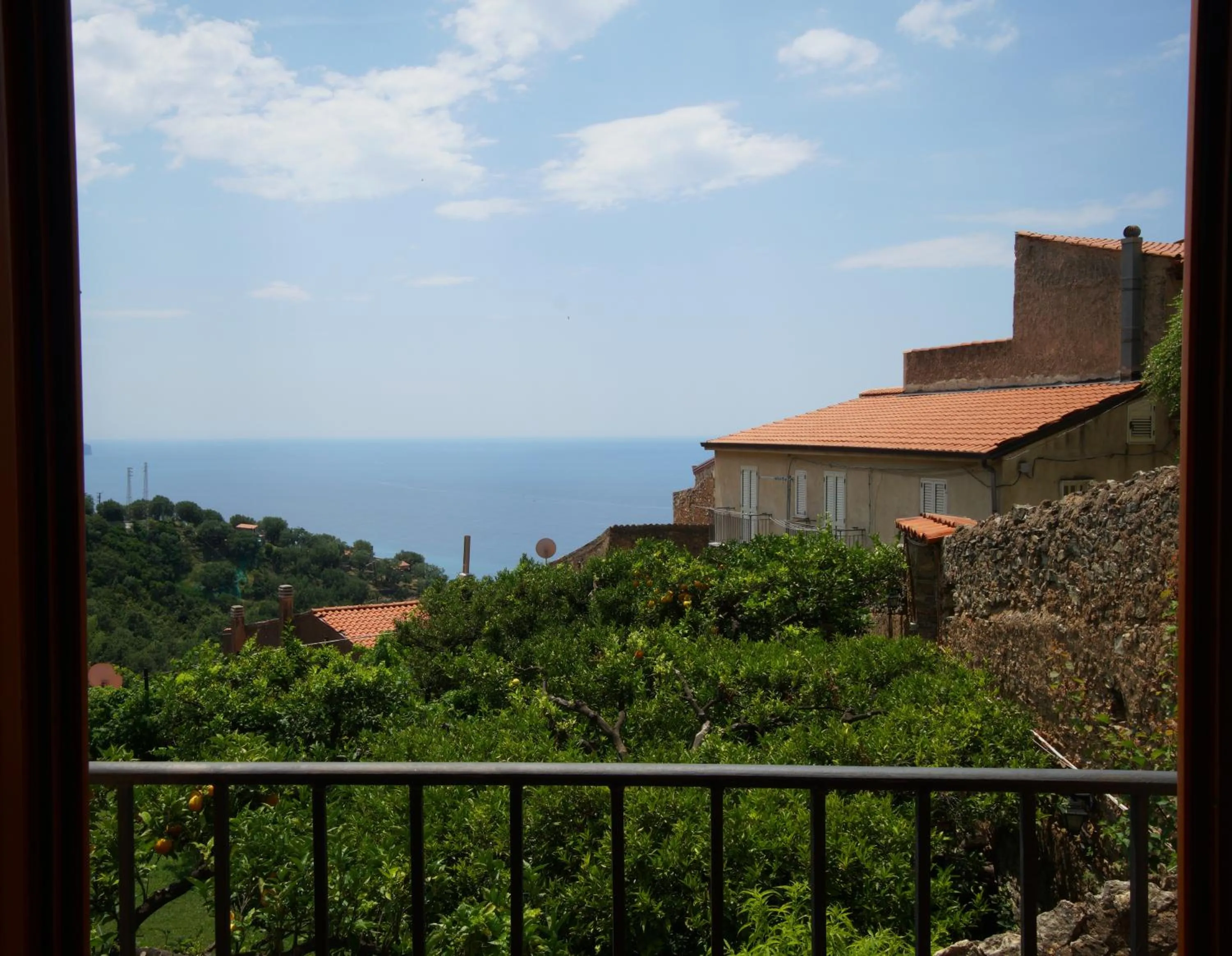 Garden view in La Casa sul Blu Albergo Diffuso