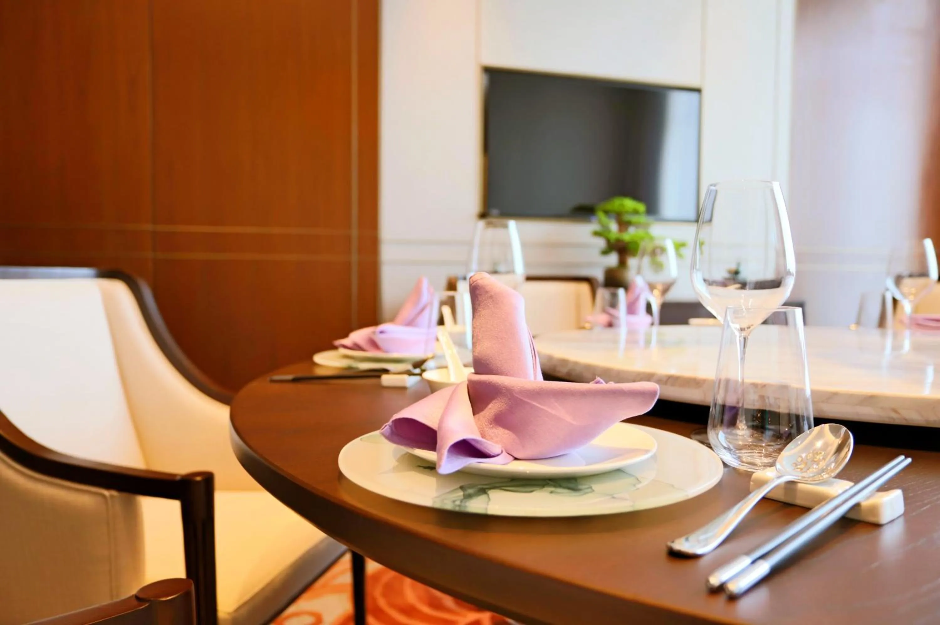 Restaurant/places to eat in Pullman Huizhou Kaisa