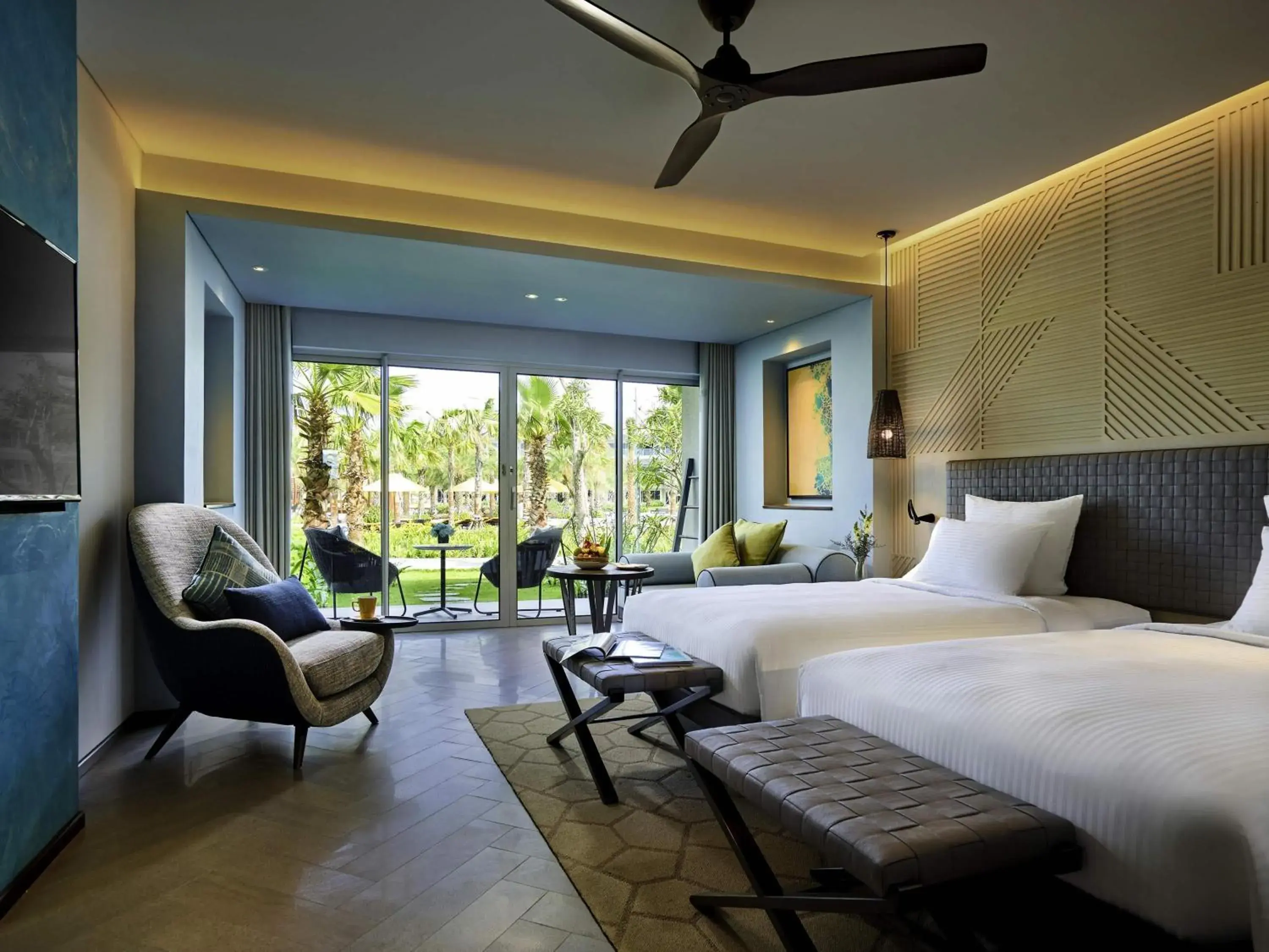 Deluxe Twin Room with Garden View in Pullman Phu Quoc Beach Resort Deluxe Twin Room with Garden View in Pullman Phu Quoc Beach Resort
