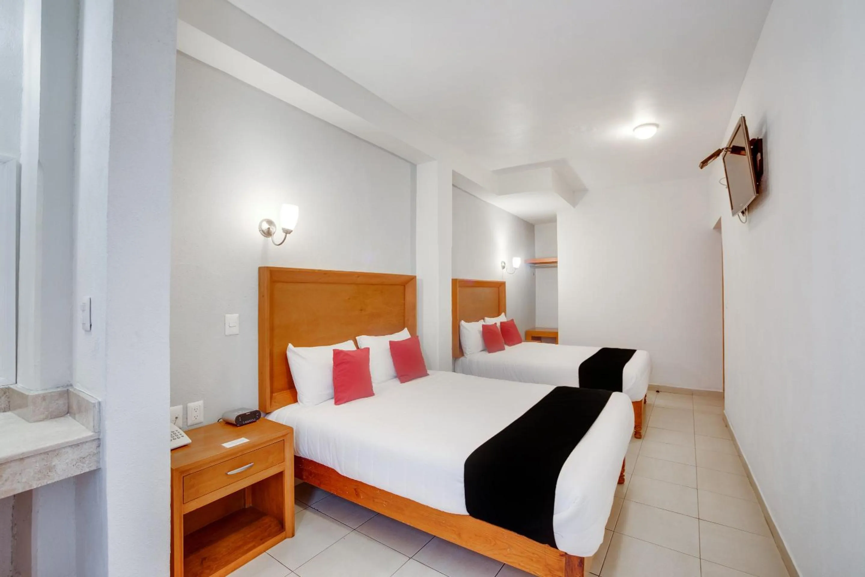 Bedroom, Bed in Hotel Patzcuaro