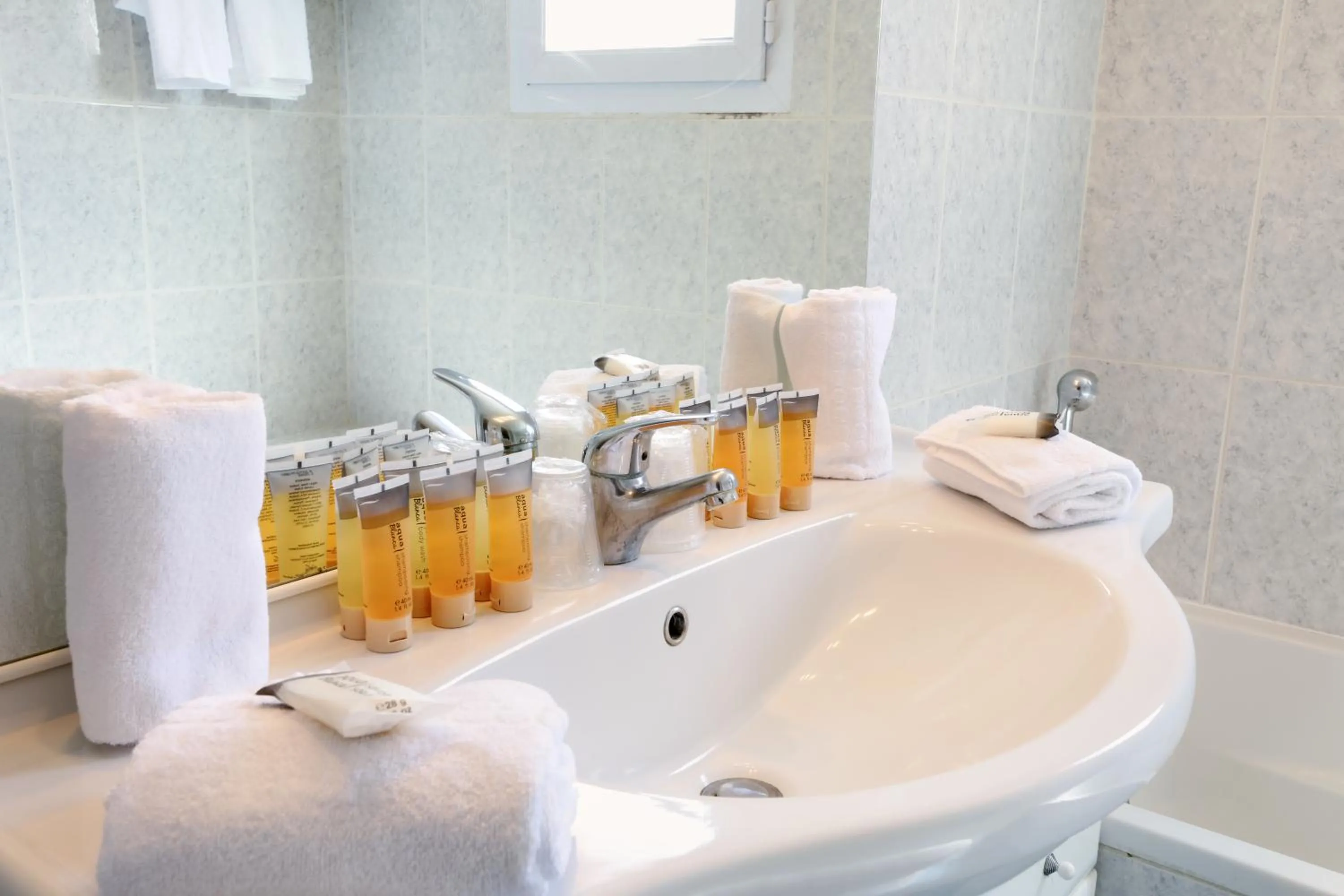 Bathroom in SOWELL RESIDENCES Les Mazets