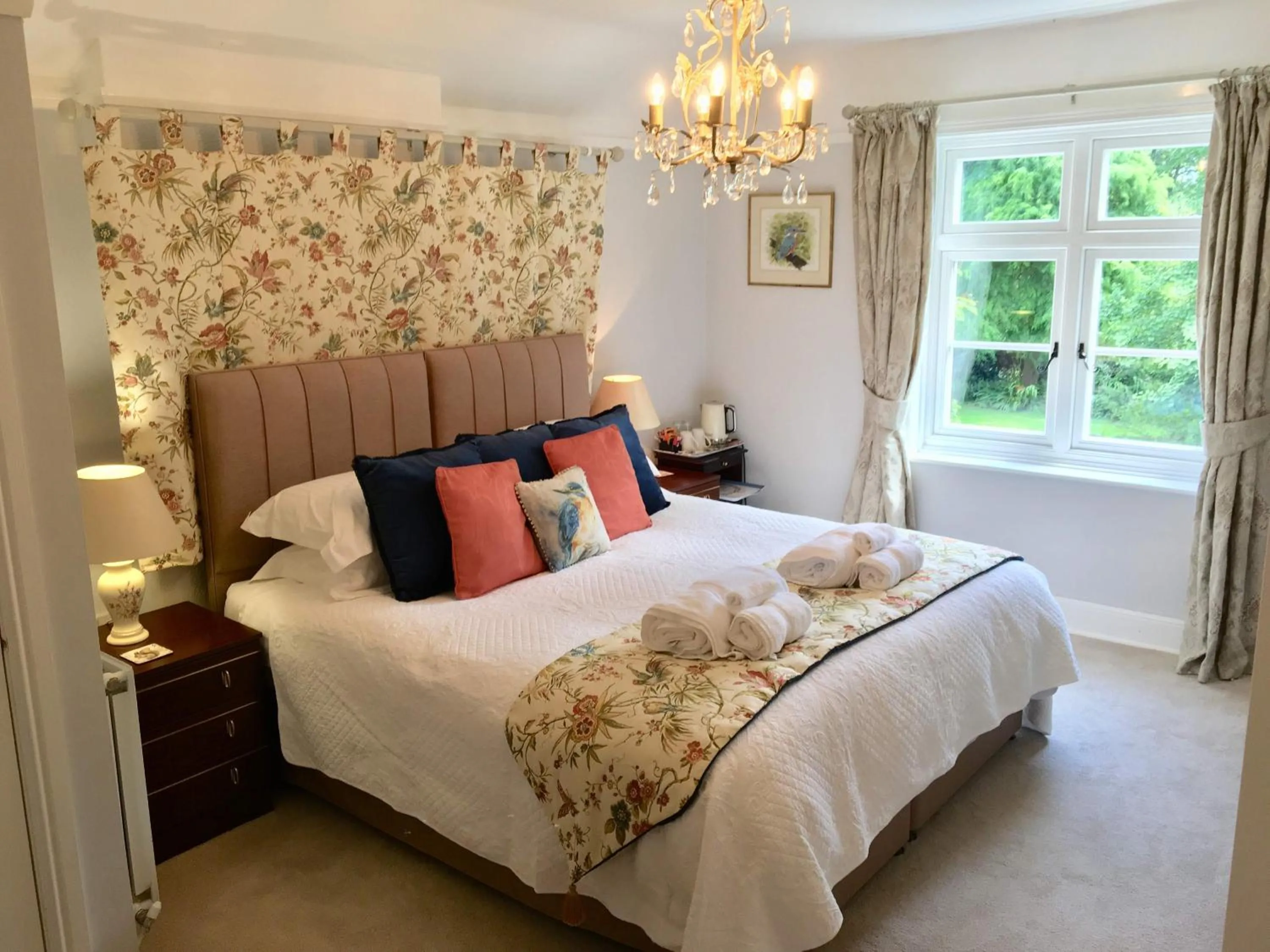 Bedroom, Bed in Bron Hafren