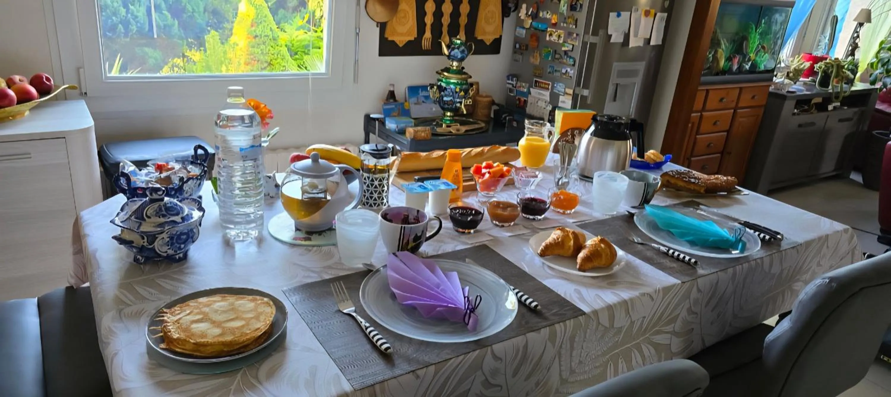 Breakfast in TiNat chambre