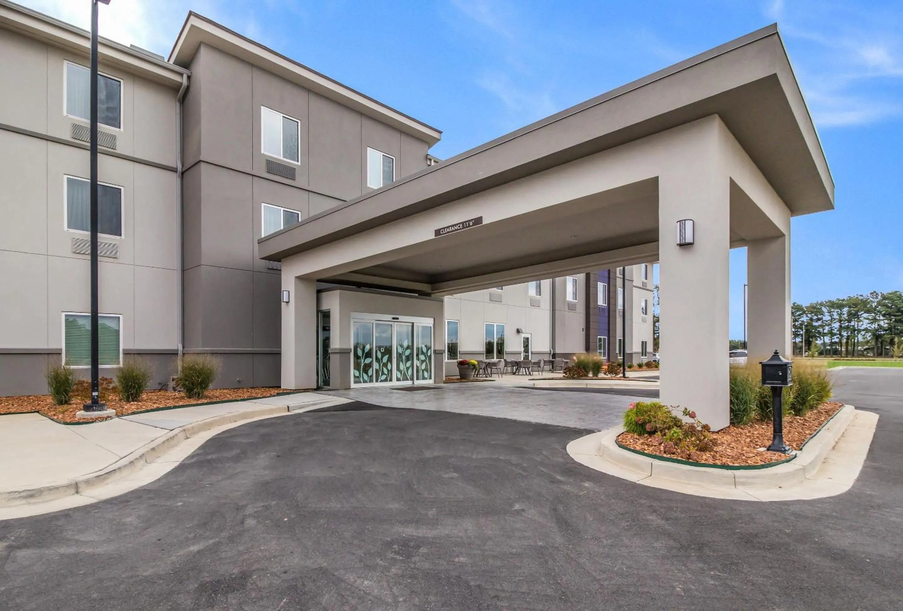 Property building in Sleep Inn at Discovery Park of America