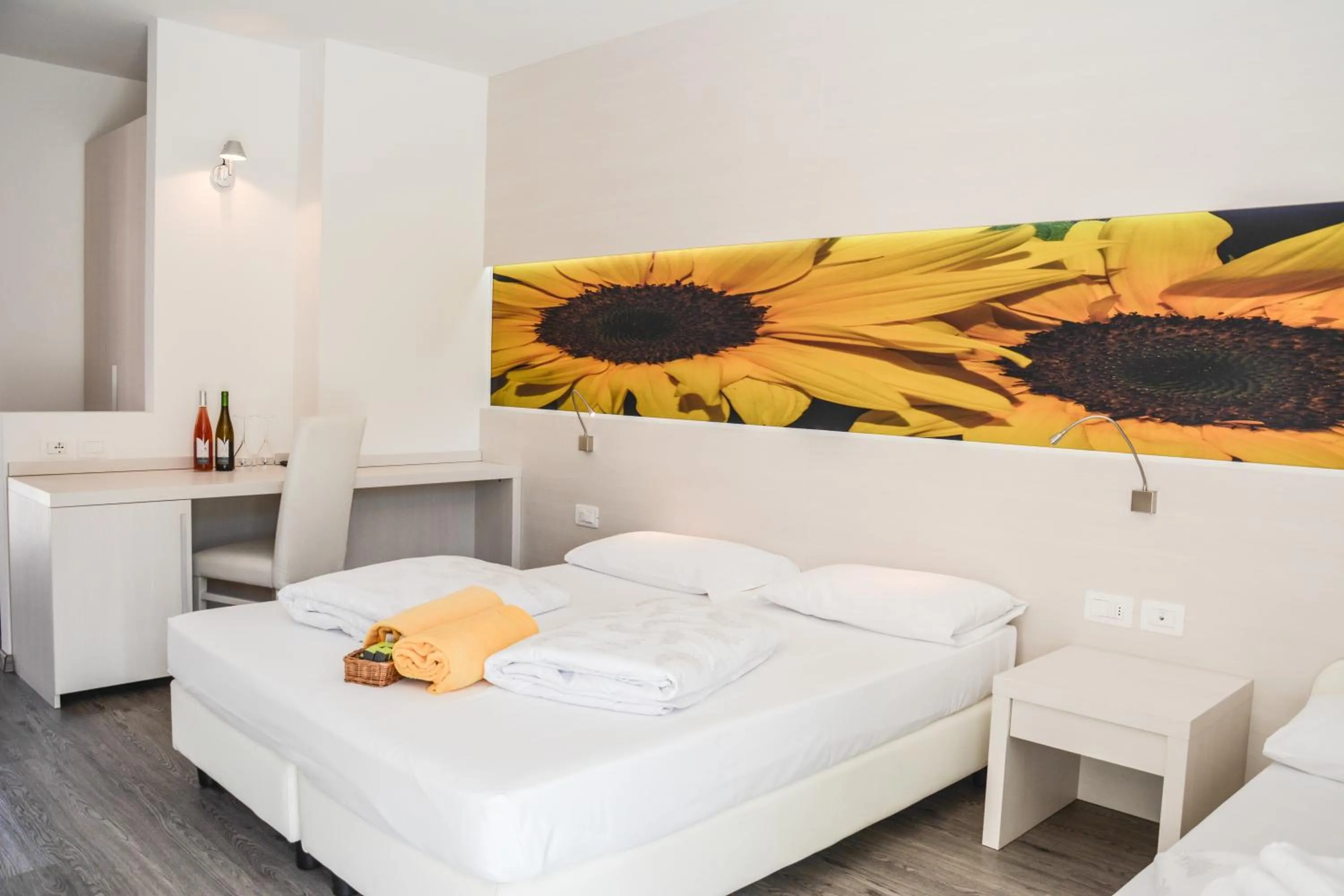 Photo of the whole room, Bed in Maso Agritur Santa Lucia