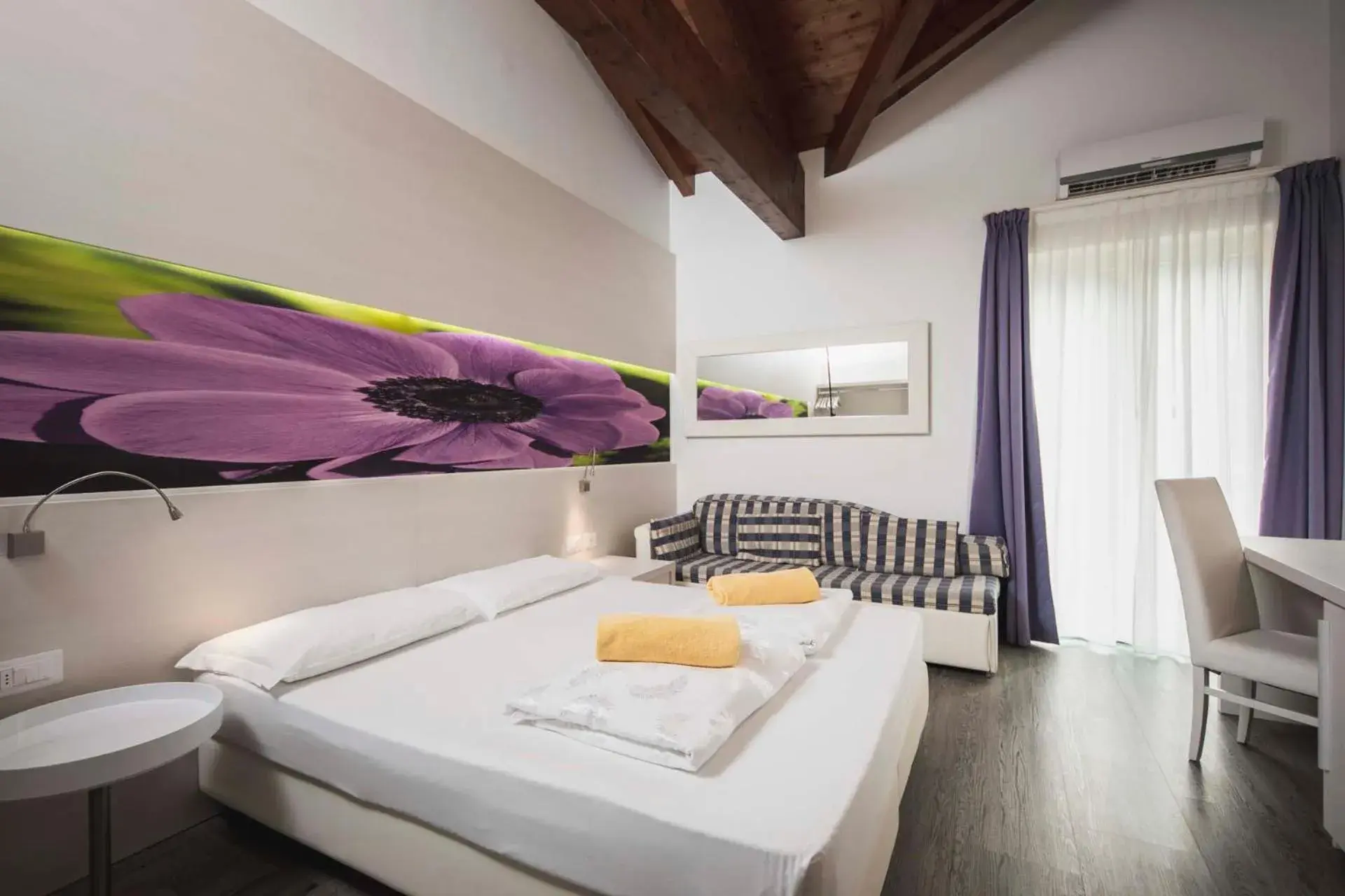 Superior Double or Twin Room in Maso Agritur Santa Lucia Superior Double or Twin Room in Maso Agritur Santa Lucia