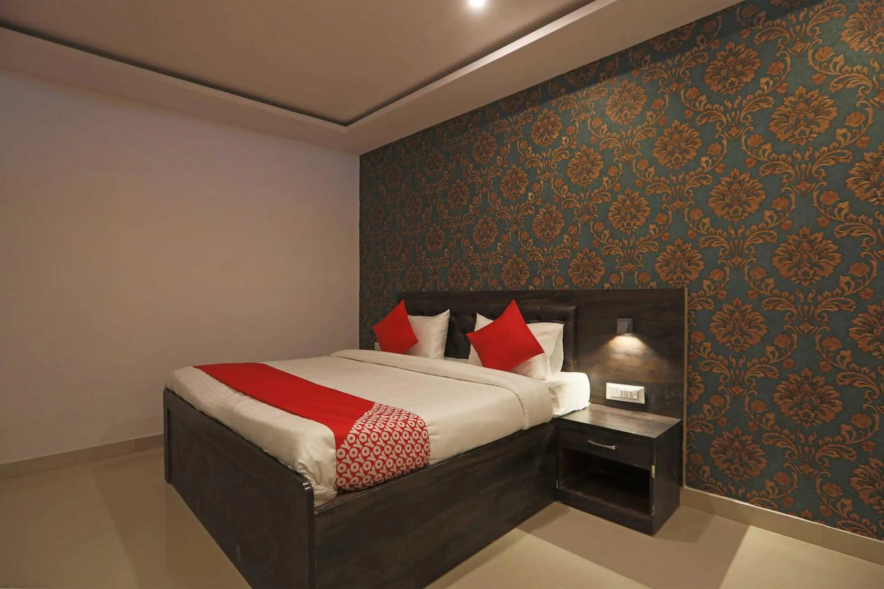 Bedroom, Bed in Hotel O City Residency