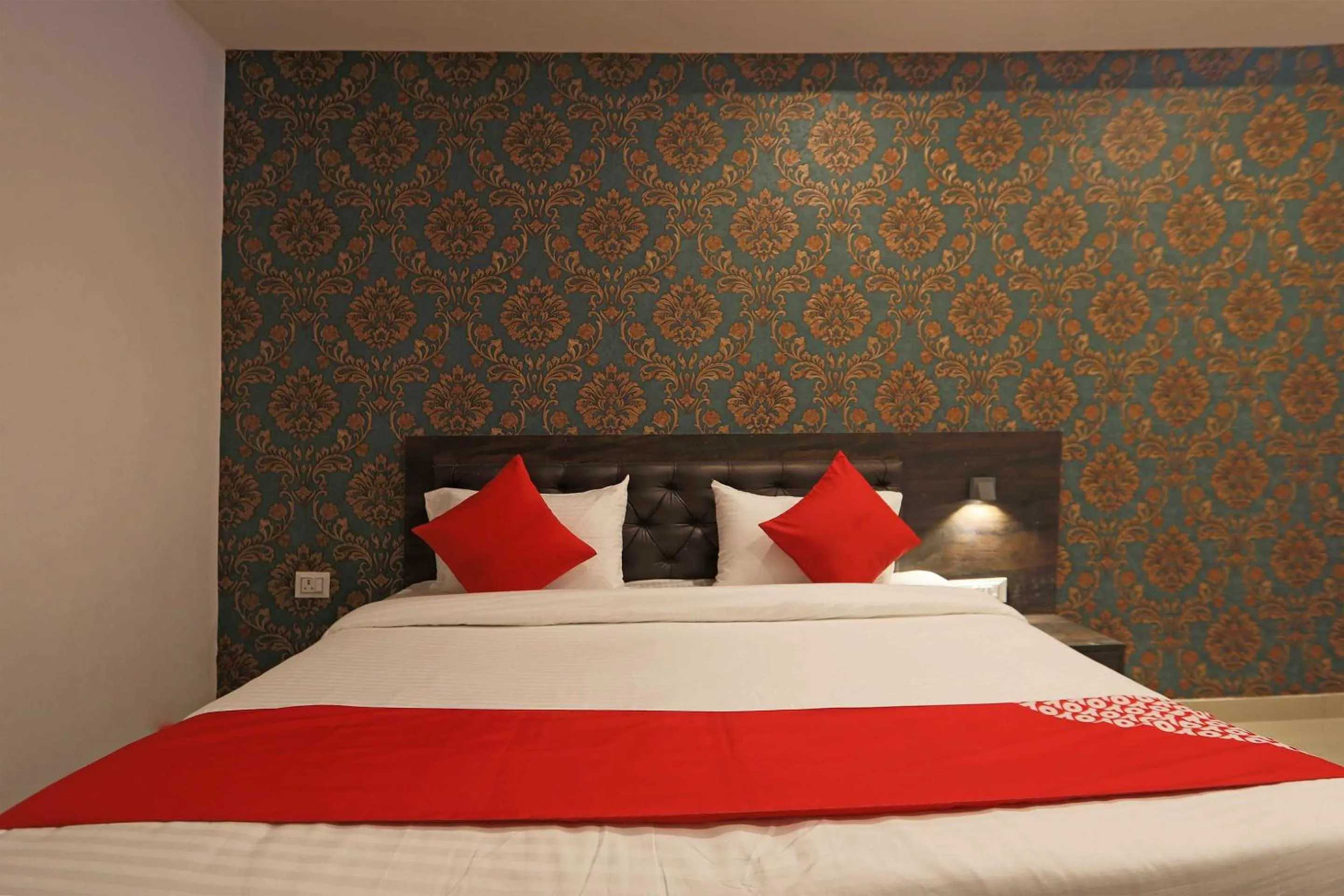 Bedroom, Bed in Hotel O City Residency