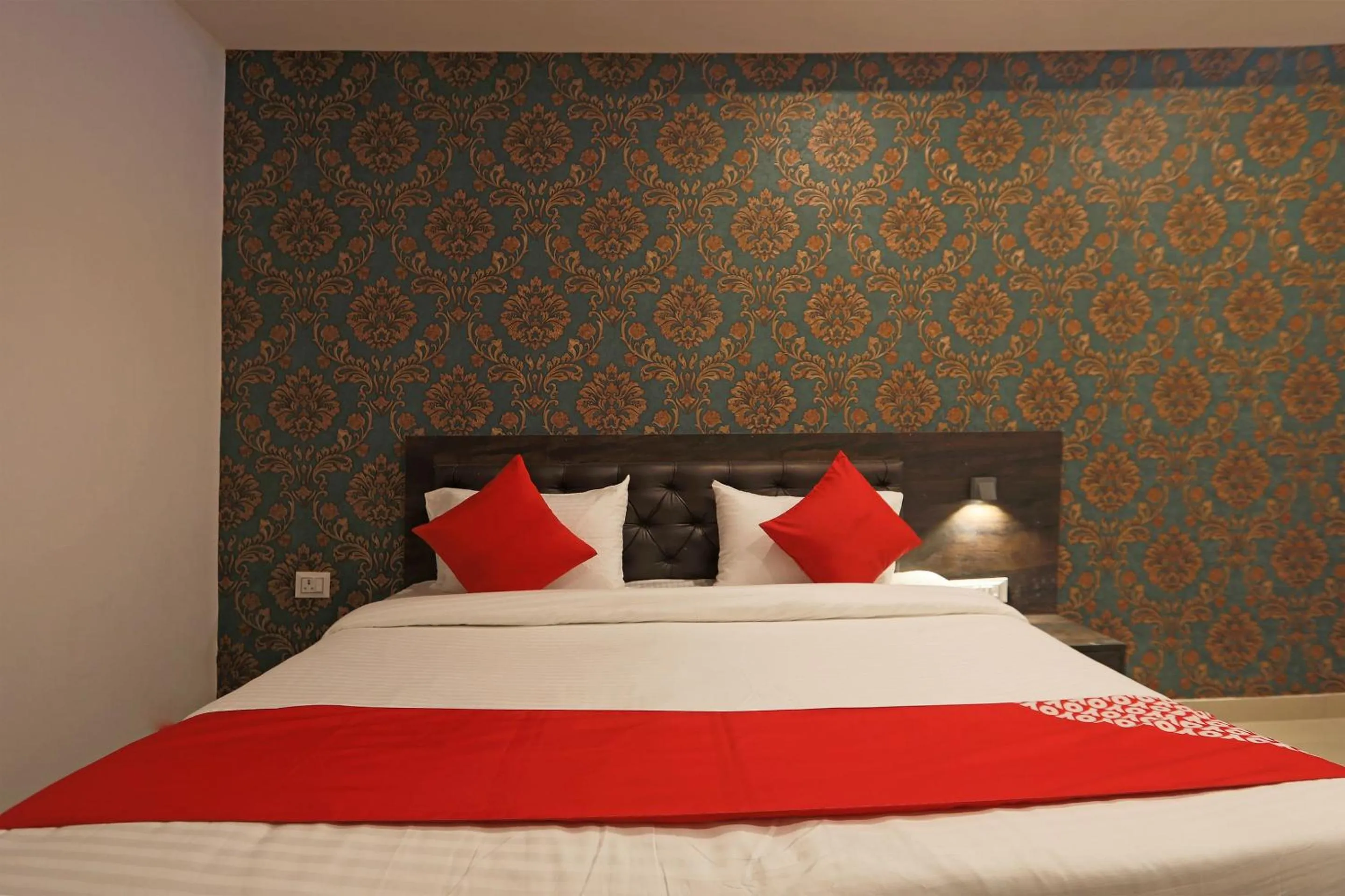 Bedroom, Bed in Hotel O City Residency