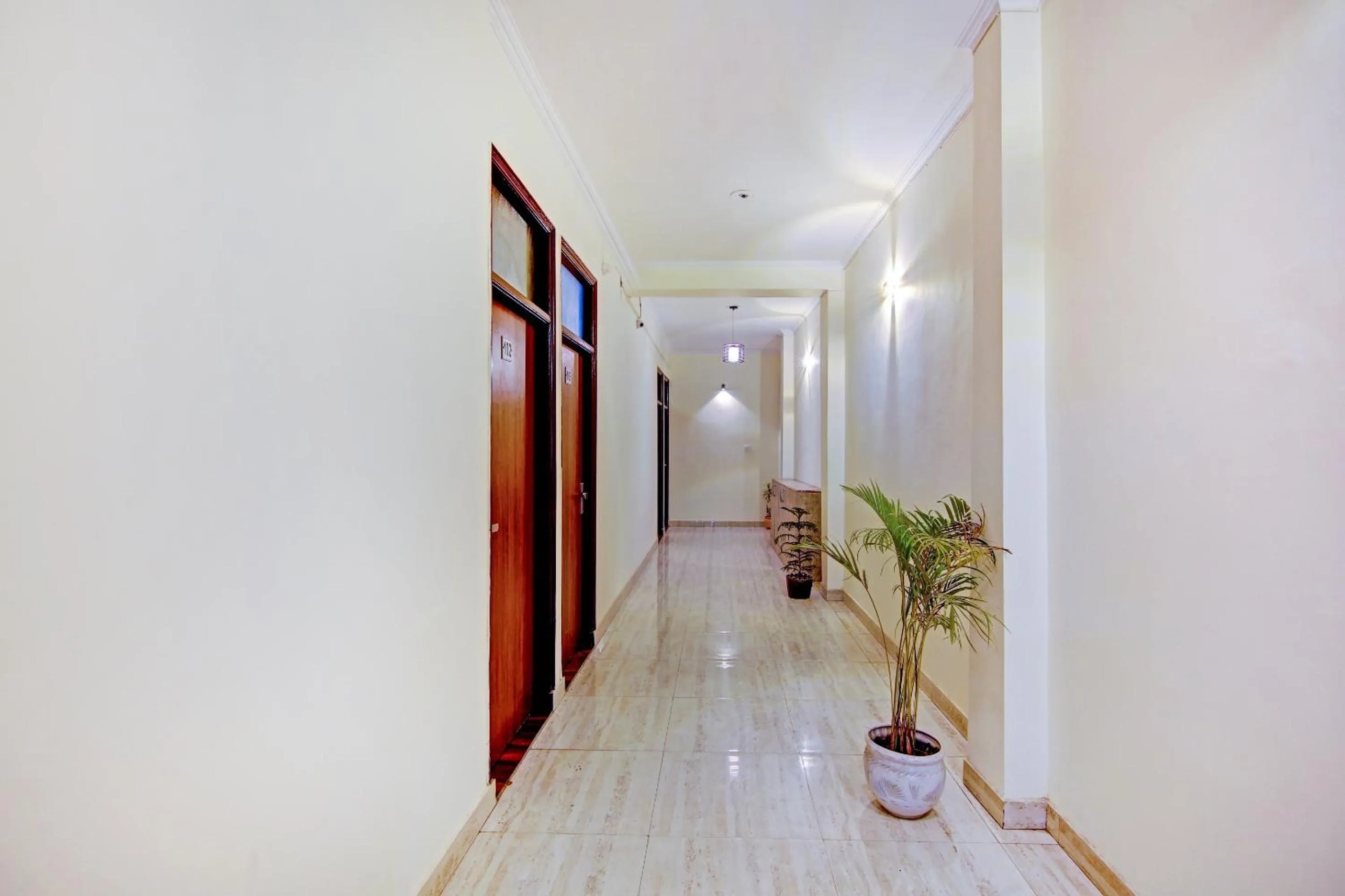 Lobby or reception in Hotel O SKY INN